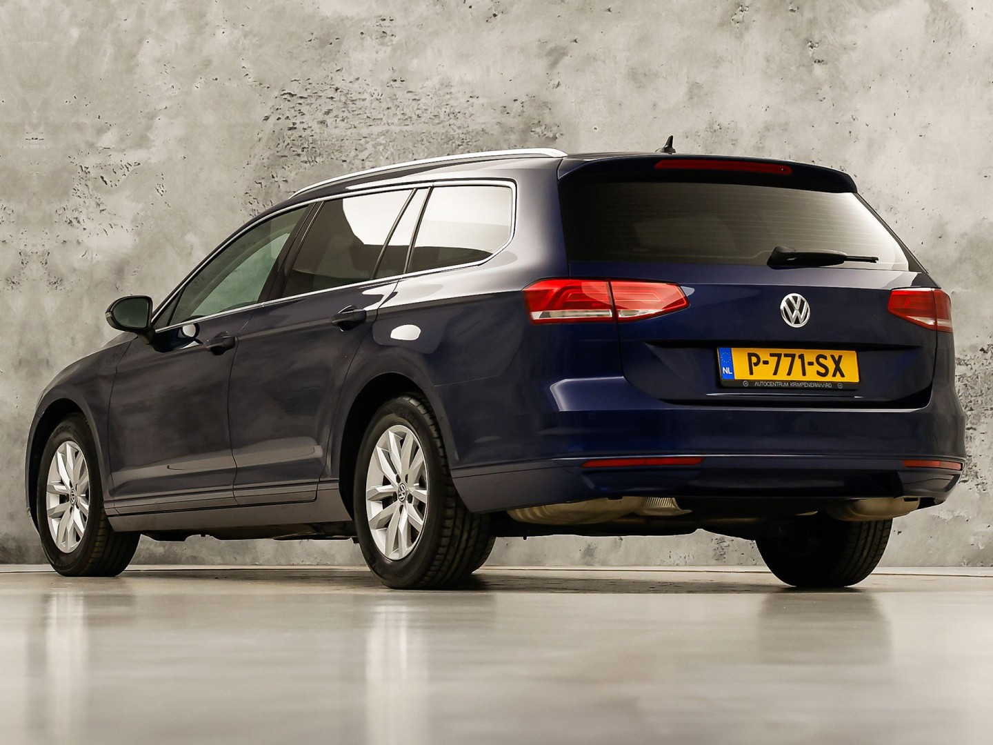 Volkswagen Passat Variant 1.4 TSI ACT Highline 150Pk Automaat (APPLE CARPLAY, GROOT NAVI, CLIMATE, CAMERA, SPORTSTOELEN, GETINT GLAS, KEYLESS START, ADAPTIVE CRUISE,