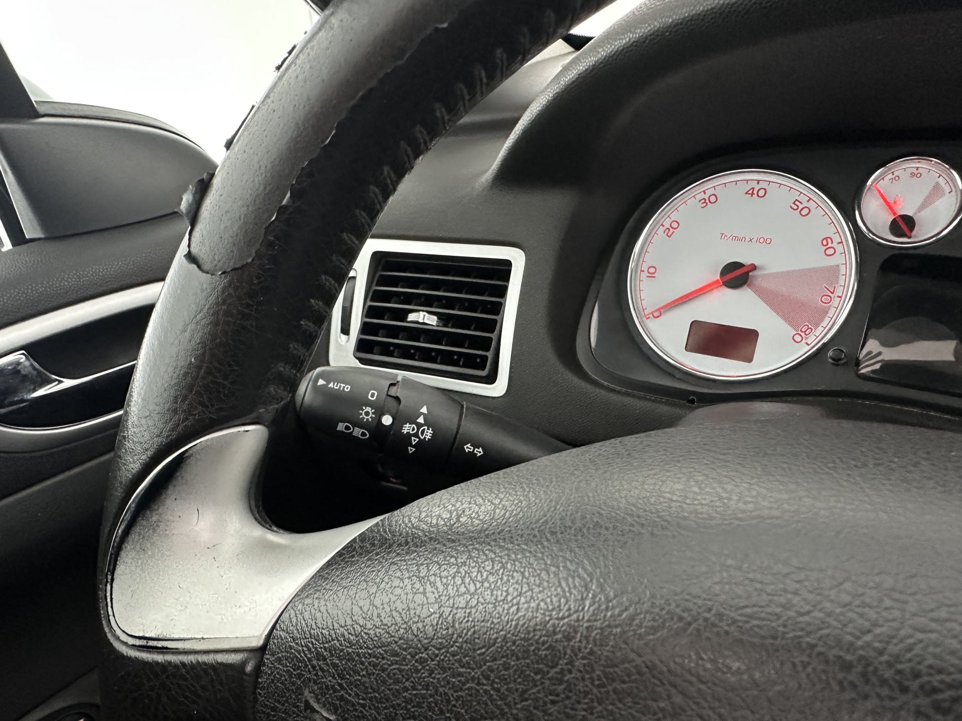 Peugeot 307 CC 1.6-16V *LEATHER | NAVI-FULLMAP | HEATED-SPORTSEATS | ECC | PDC | CRUISE | 16''ALU*