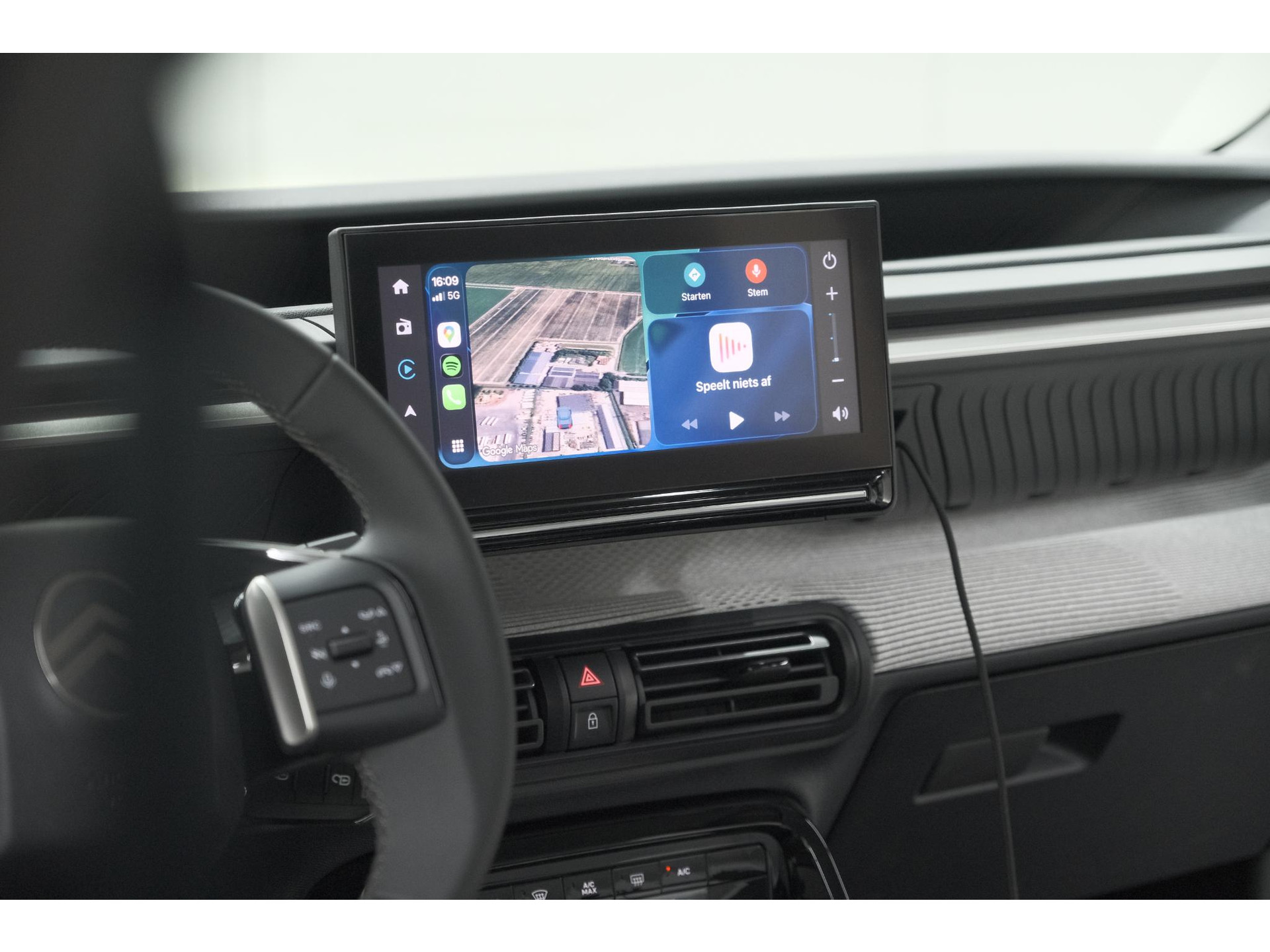 Citroen Ë-C3 Max 113pk 44 kWh | 7 KW Laadfunctie | Camera | Navigatie | Apple Carplay | Parkeersensoren