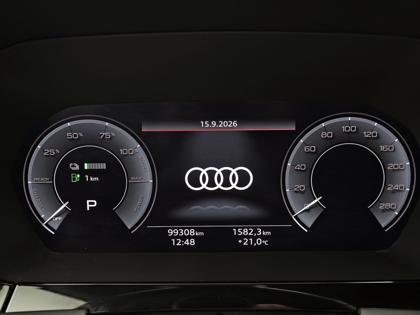 Audi A3 Sportback 40 TFSI e Sport 204Pk Automaat (APPLE CARPLAY, GROOT NAVI, LEDER, STOELVERWARMING, SPORTSTOELEN, ADAPTIVE CRUISE, GETINT GLAS, NIEUWSTAAT)
