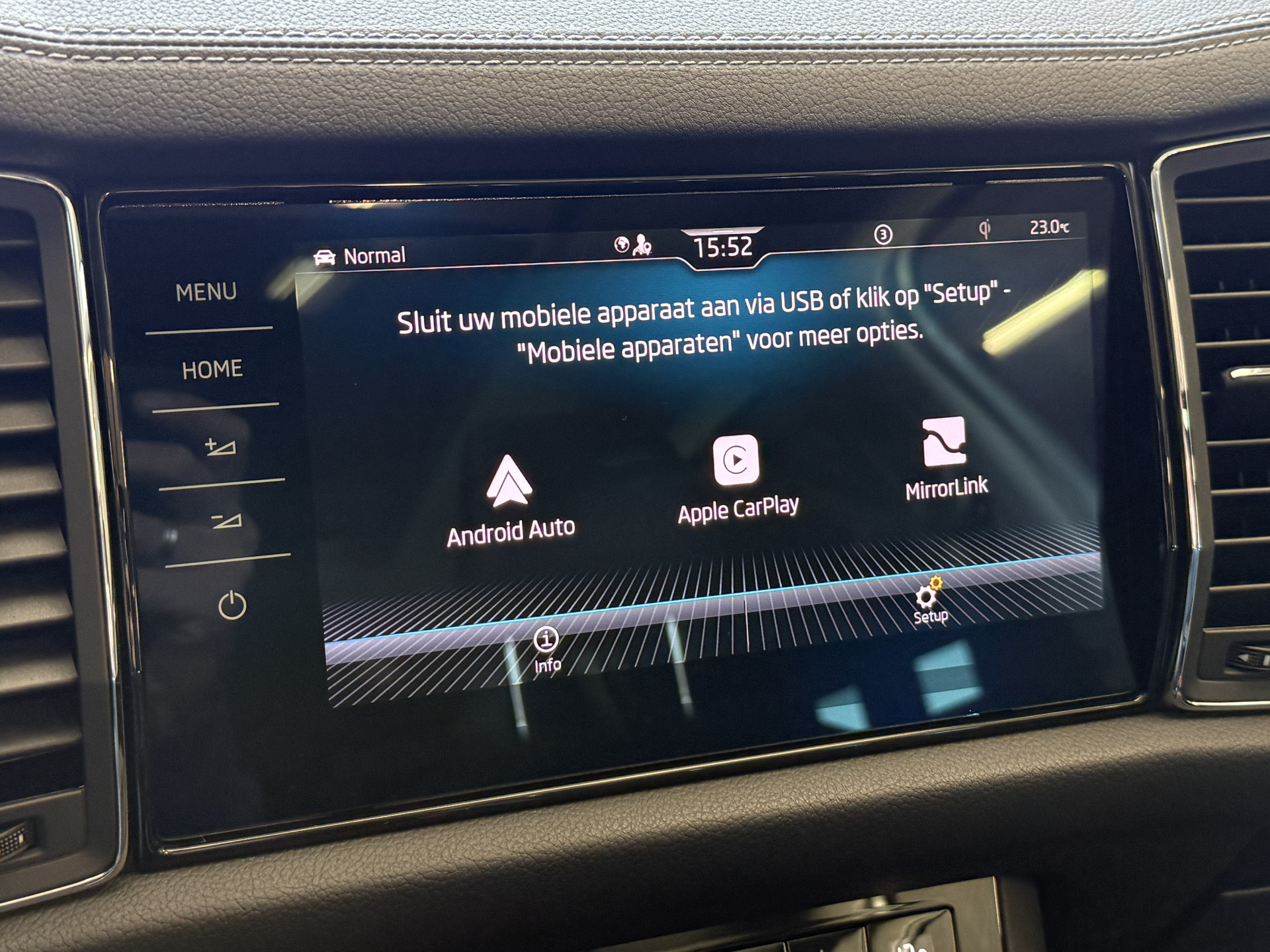 ŠKODA Kodiaq 1.5 TSI Business Edition | Panoramadak | Trekhaak | Apple Carplay | Dakdragers