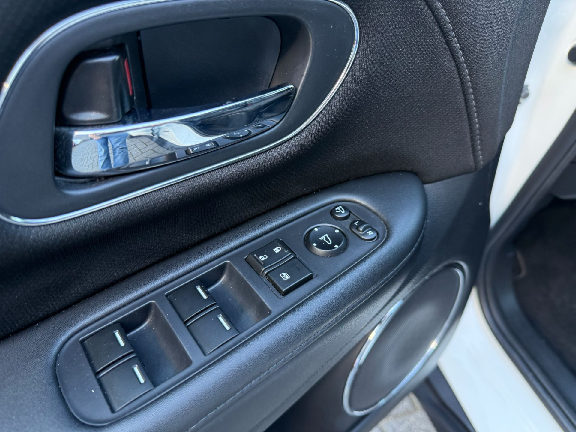 Honda HR-V 1.5 i-VTEC Executive | 1E EIGENAAR | 3/6/12MND GARANTIE | AUTOMAAT | PANO | LED | DAB | NAVI | CRUISE |