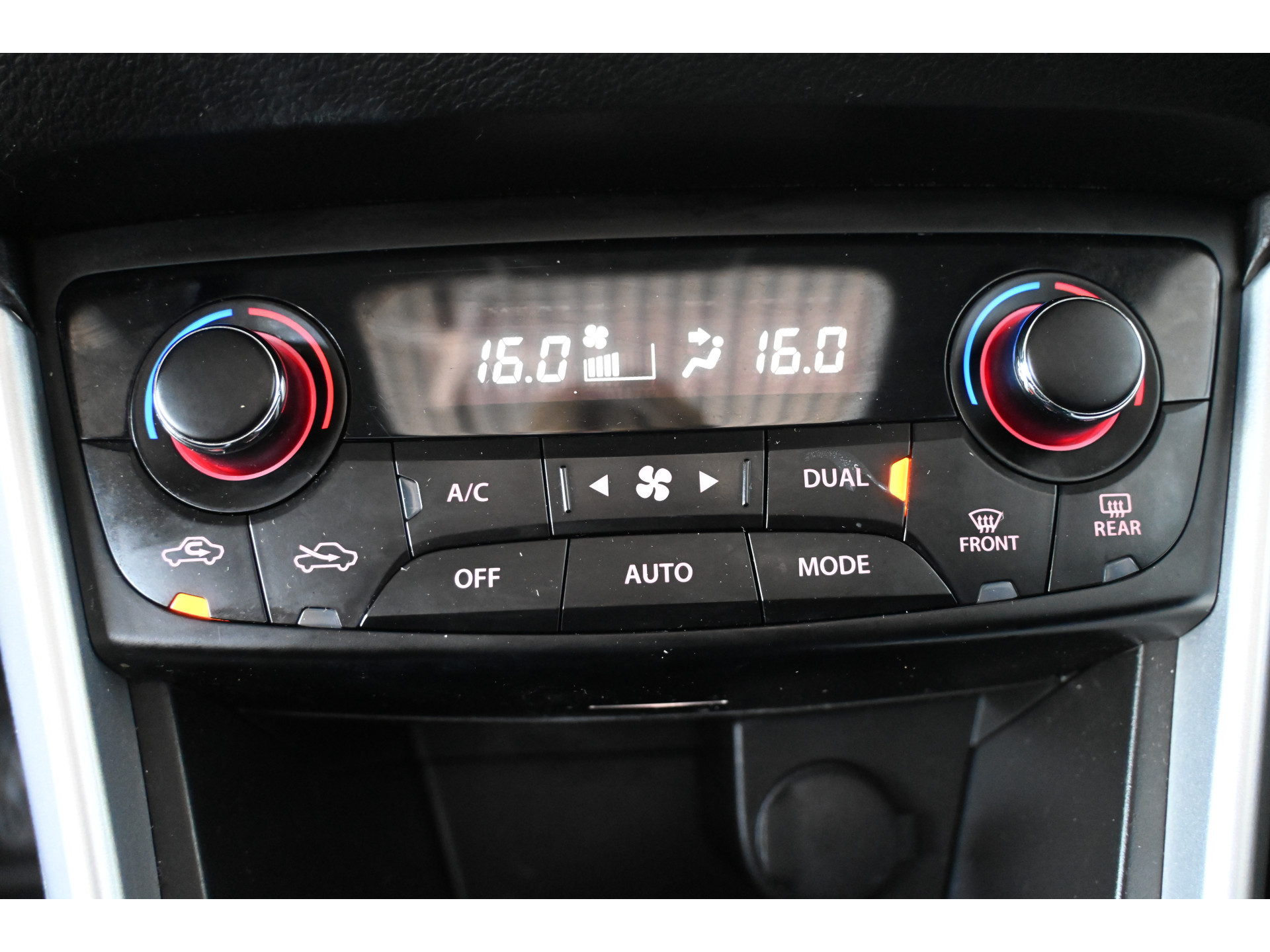 Suzuki S-Cross 1.0 Boosterjet Stijl Clima Navigatie Panoramadak Stoelverwarming Goed Onderhouden! Inruil Mogelijk!
