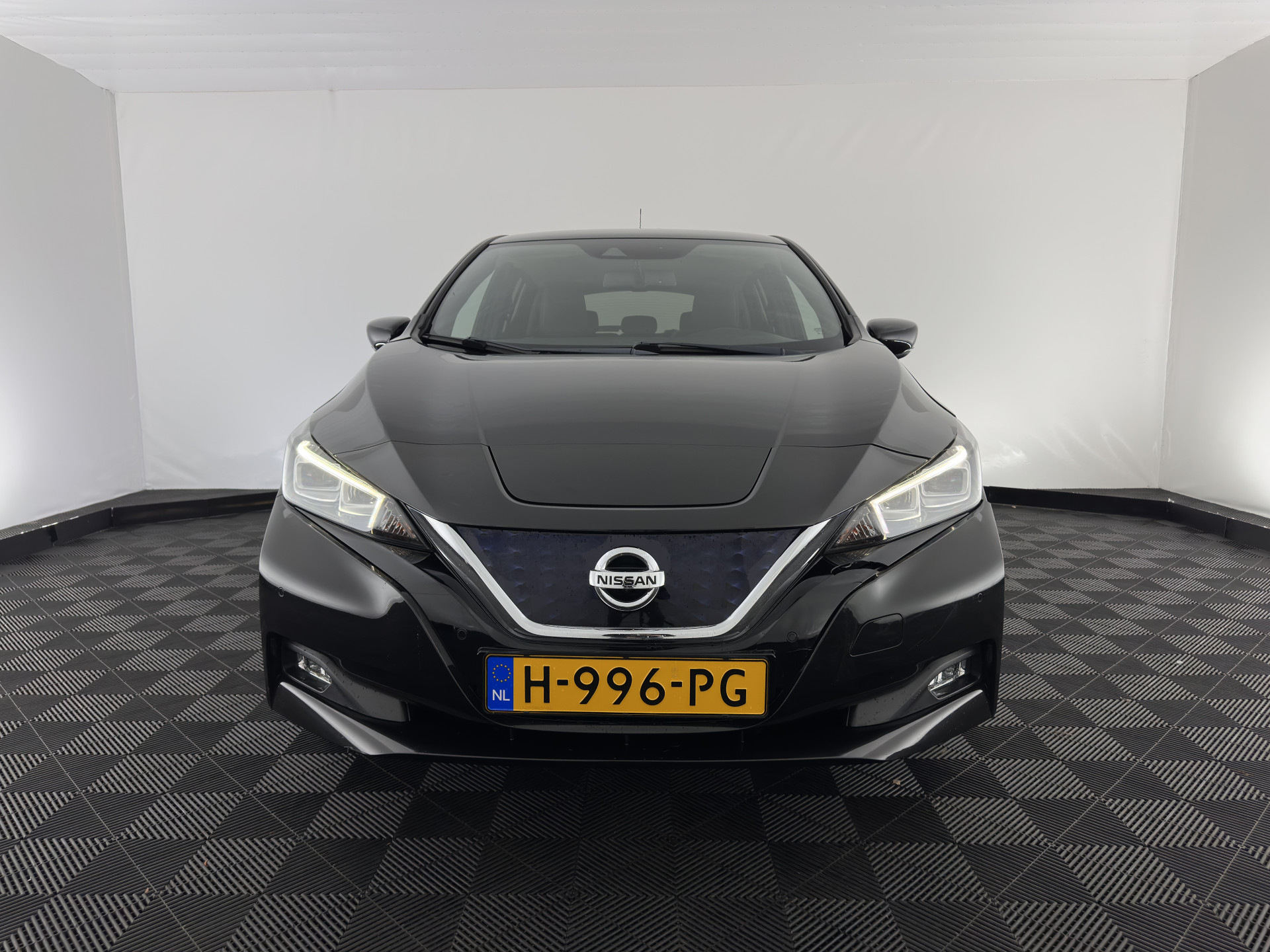 Nissan LEAF Tekna 40 kWh (SOH-83%) (INCL-BTW) *Aut.*LEATHER | FULL-LED | BOSE-AUDIO | TOPVIEW | DAB | KEYLESS | NAVI-FULLMAP | DAB | HEATED-COMFORTSEATS | PRIVACY-GLASS | ADAPTIVE-CRUISE | 17''ALU*