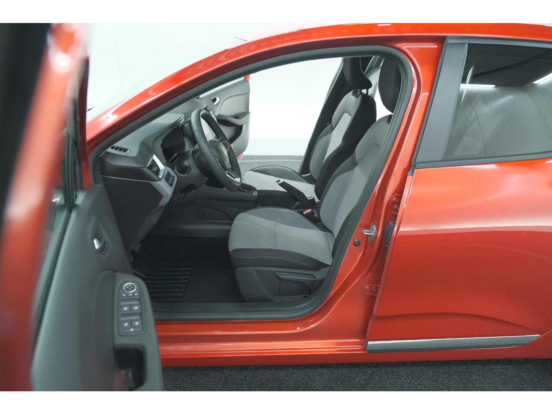 Renault Clio TCe 90 GPF evolution | Stoelverwarming | Parkeersensoren | Navigatie | Apple Carplay