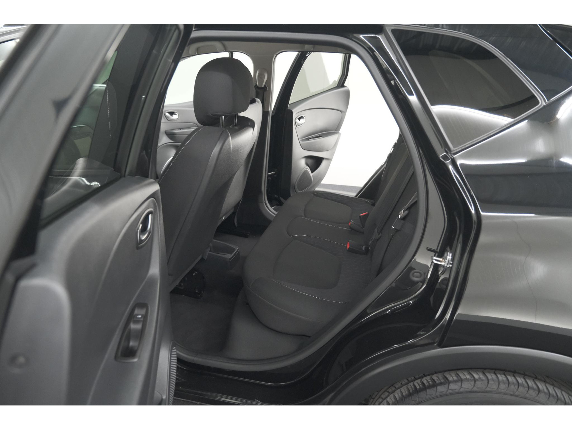 Renault Captur TCe 90 Limited | Trekhaak | Navigatie | Parkeersensoren