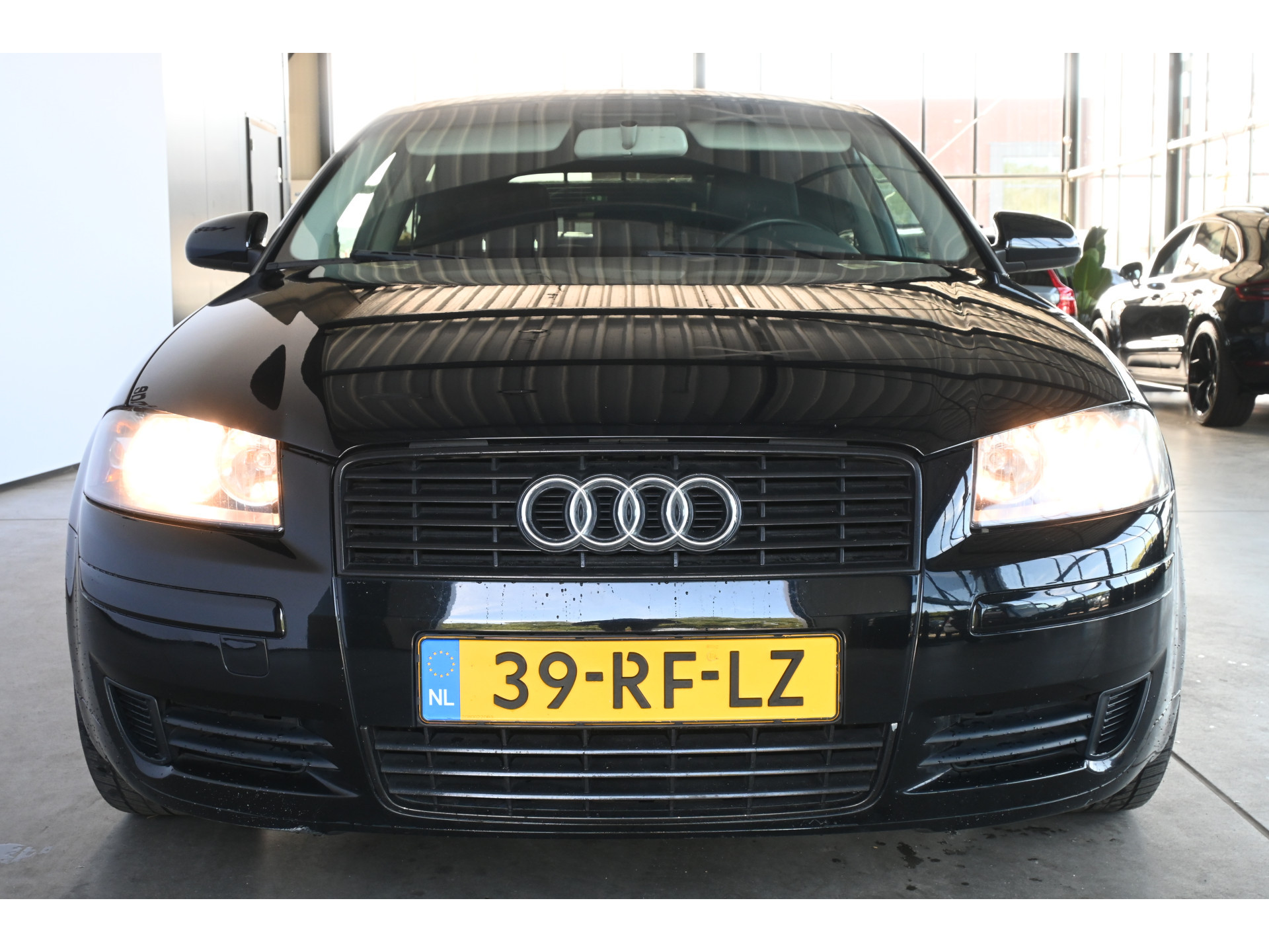 Audi A3 1.6 Attraction Clima Cruise Control Lichtmetaal All in Prijs! Inruil Mogelijk!