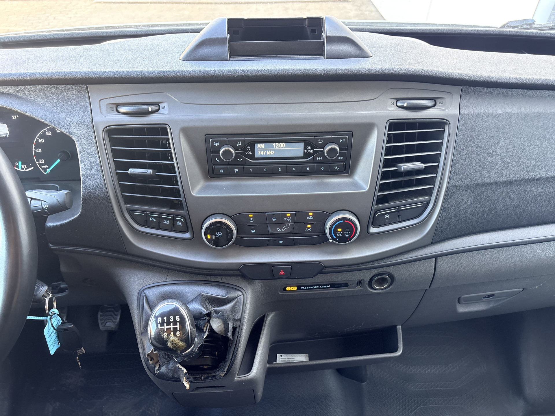 Ford Transit 350 2.0 TDCI 170PK L3H3 Airco Cruise Control Parkeersensoren v+a Voorruitverwarming