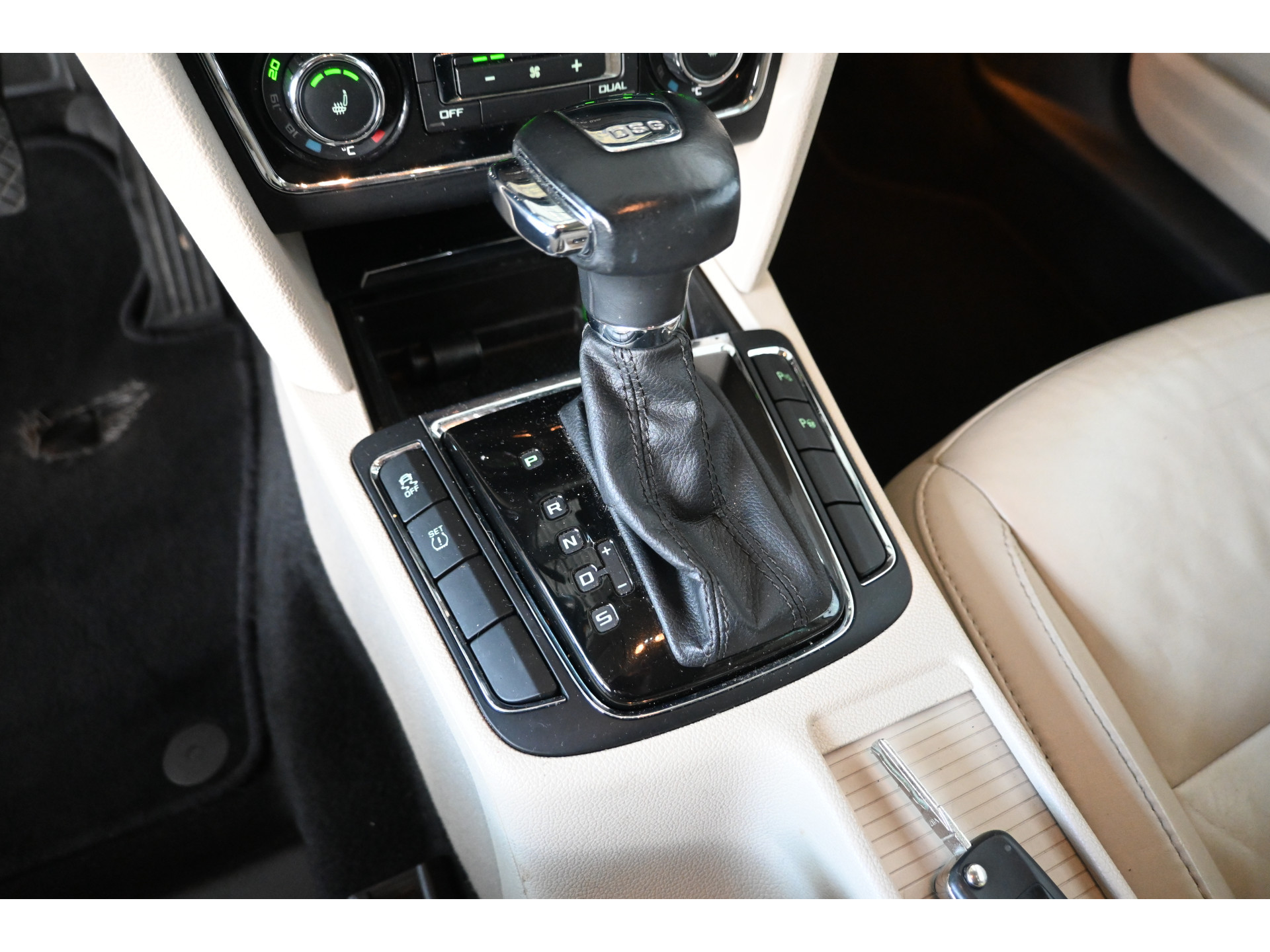 ŠKODA Superb Combi 1.8 TSI Elegance Business Line Automaat Navigatie Leder All in Prijs! Inruil Mogelijk!