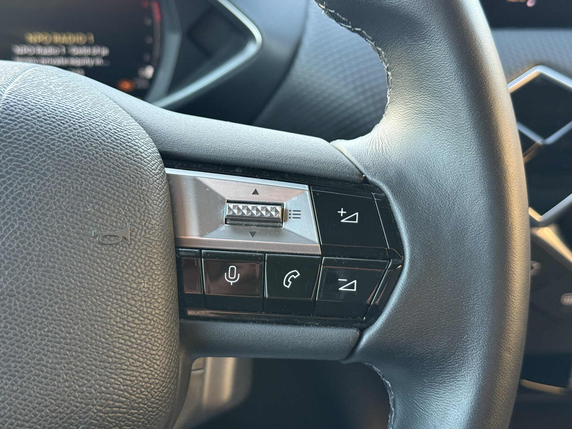 DS 3 1.2 100PK  Bastille | DAB+ | Apple Carplay | Head UP Display