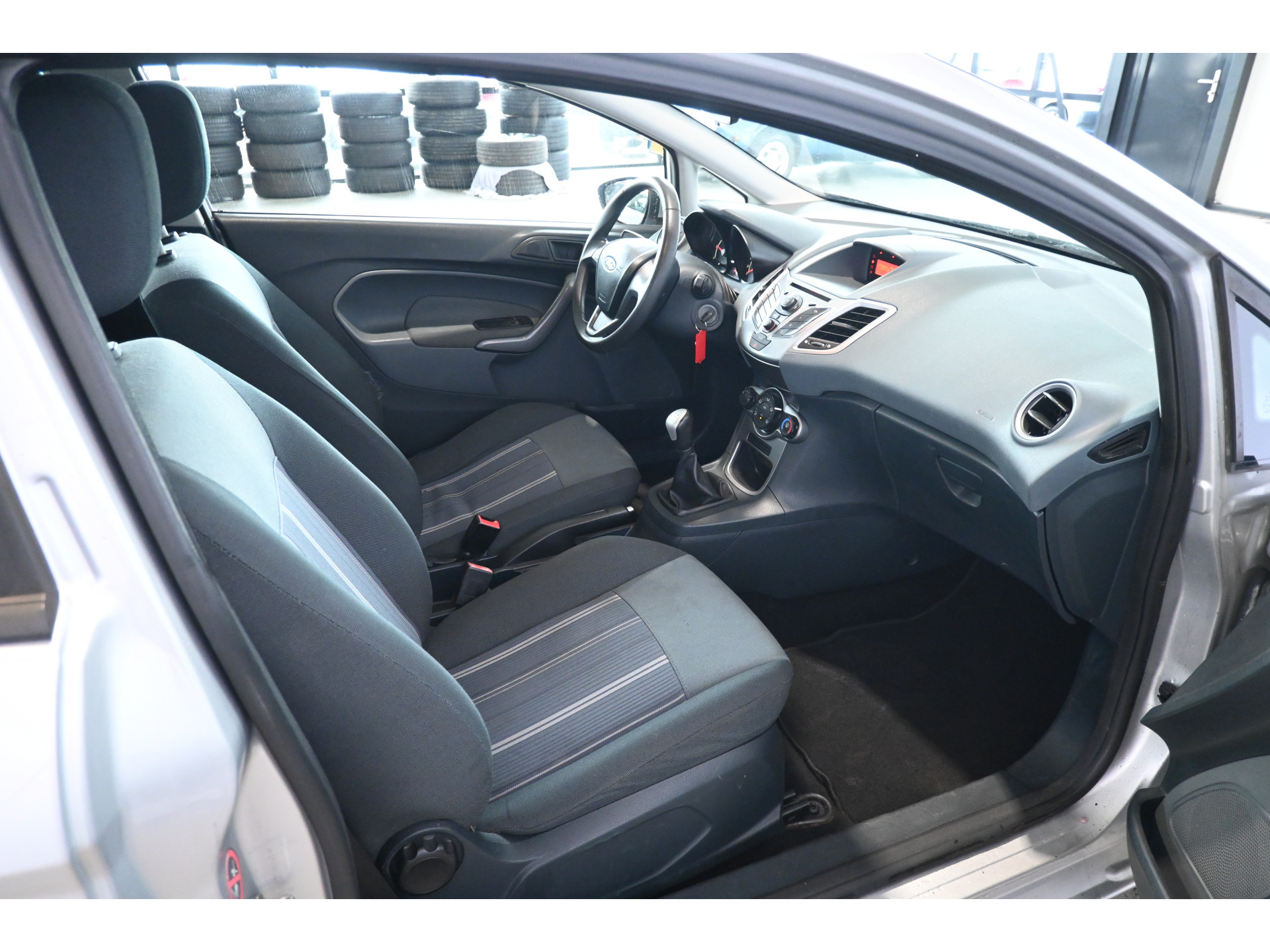 Ford Fiesta 1.25 Trend Airco Lichtmetaal Stuurbekrachtiging Lichtmetaal Inruil Mogelijk!