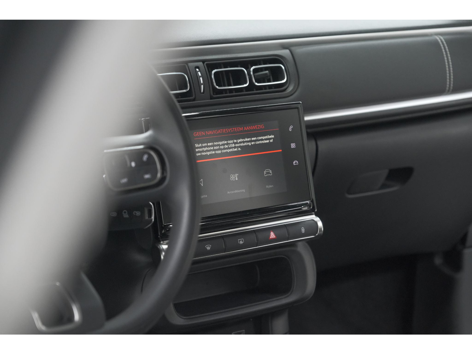 Citroen C3 PureTech 82 C-Series | Trekhaak | Stoelverwarming | Camera | Apple CarPlay