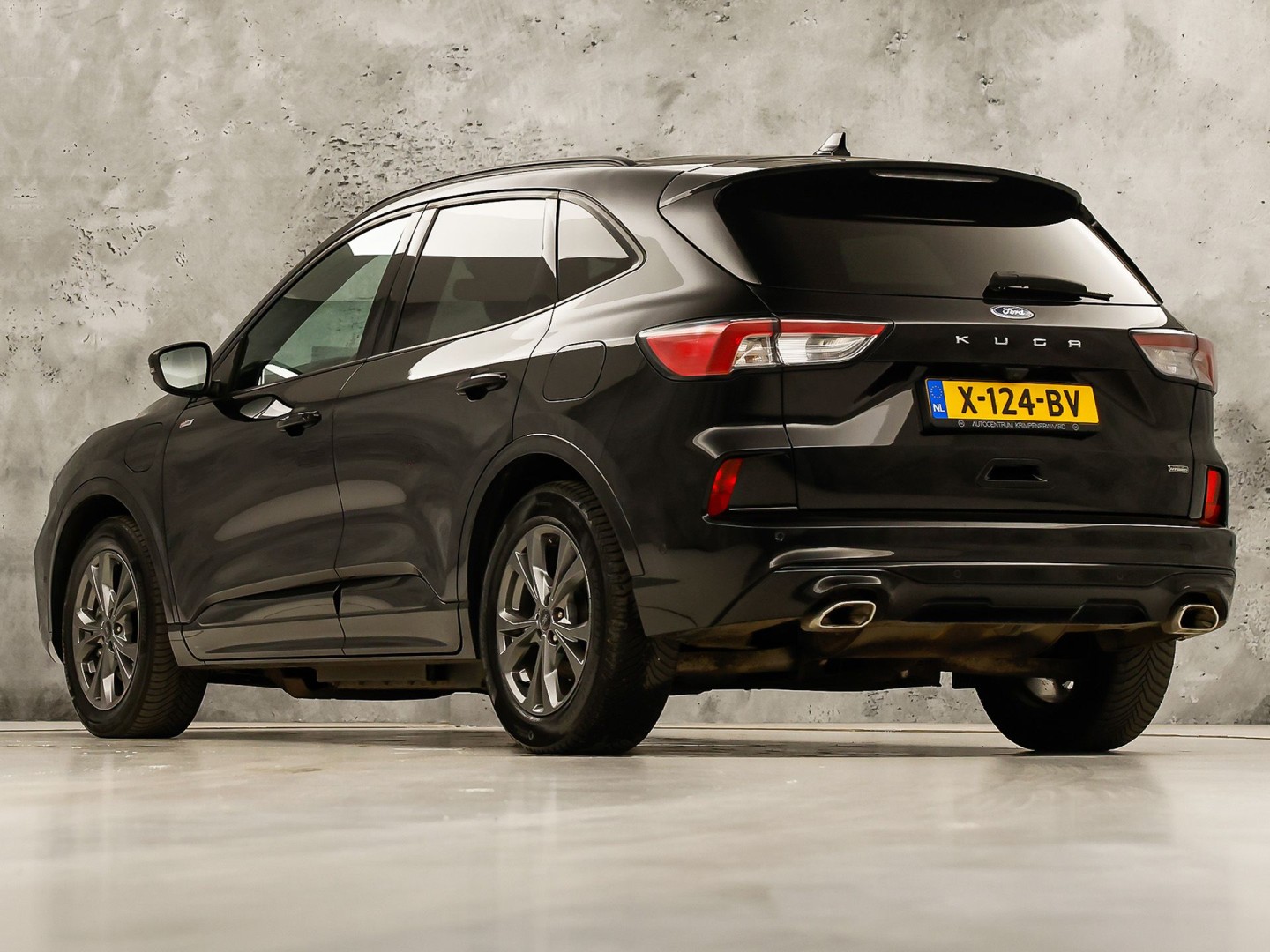 Ford Kuga 2.5 PHEV ST Line 225Pk Automaat (PANORAMADAK, SOH 87,7%, APPLE CARPLAY, LEDER/ALCANTARA, STUUR/STOELVERWARMING, CAMERA, SPORTSTOELEN, HEAD-UP DISPLAY, ADAPTIVE CRUISE, GETINT GLAS, NIEUWE APK, NIEUWSTAAT)