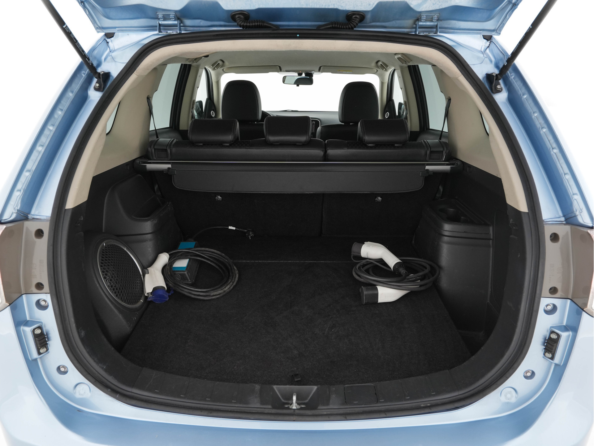 Mitsubishi Outlander 2.0 PHEV Executive Edition AWD Aut. *LEATHER-FABRIC | XENON | NAVI-FULLMAP | CAMERA | KEYLESS | DAB+ | ROCKFORD-AUDIO | COMFORT-SEATS | PRIVACY-GLASS | SHIFT-PADDLES |  18''ALU*