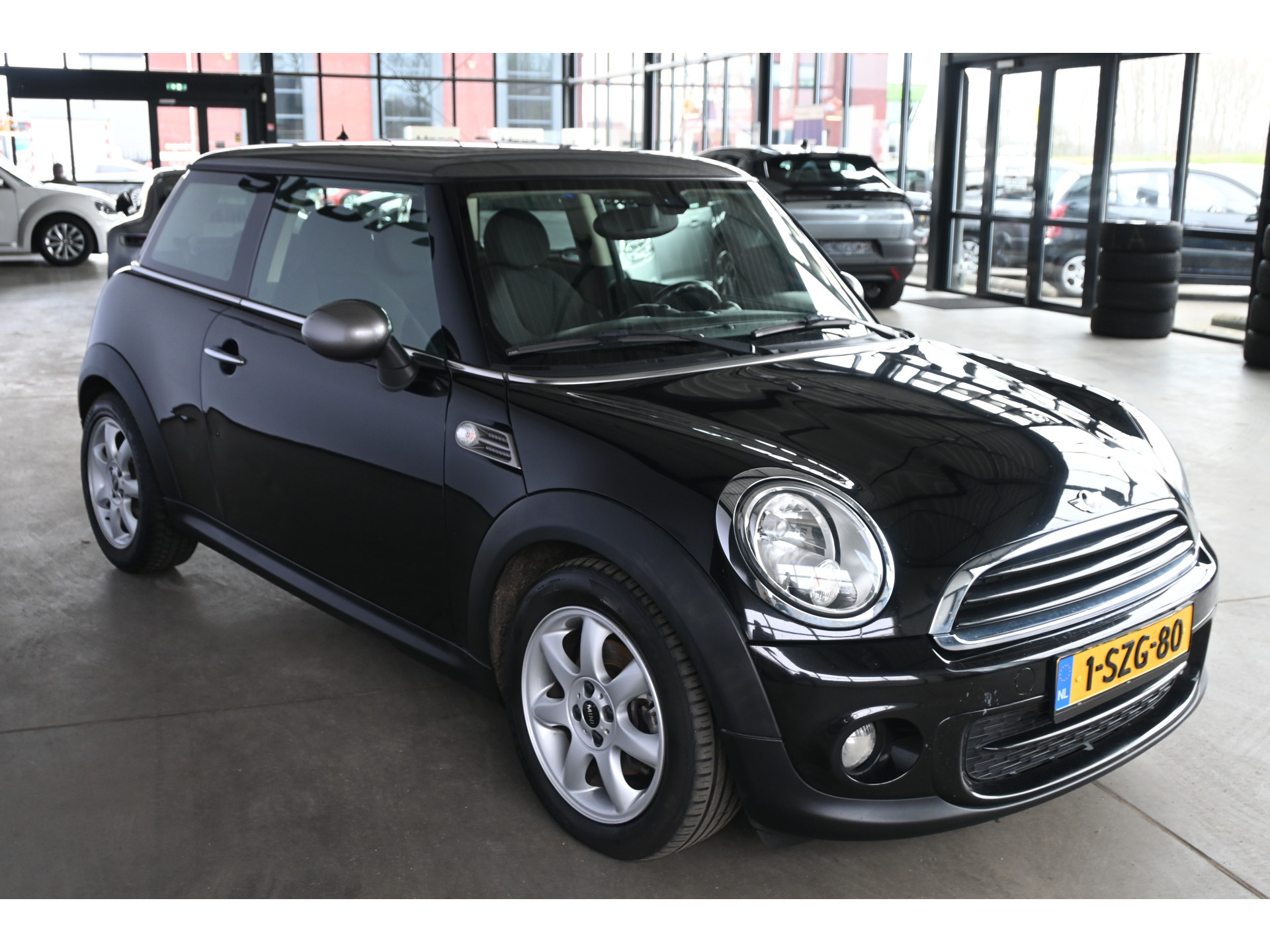 MINI Mini 1.6 One D Holland Street  Clima Cruise Control Stoelverwarming All in Prijs! Inruil Mogelijk!