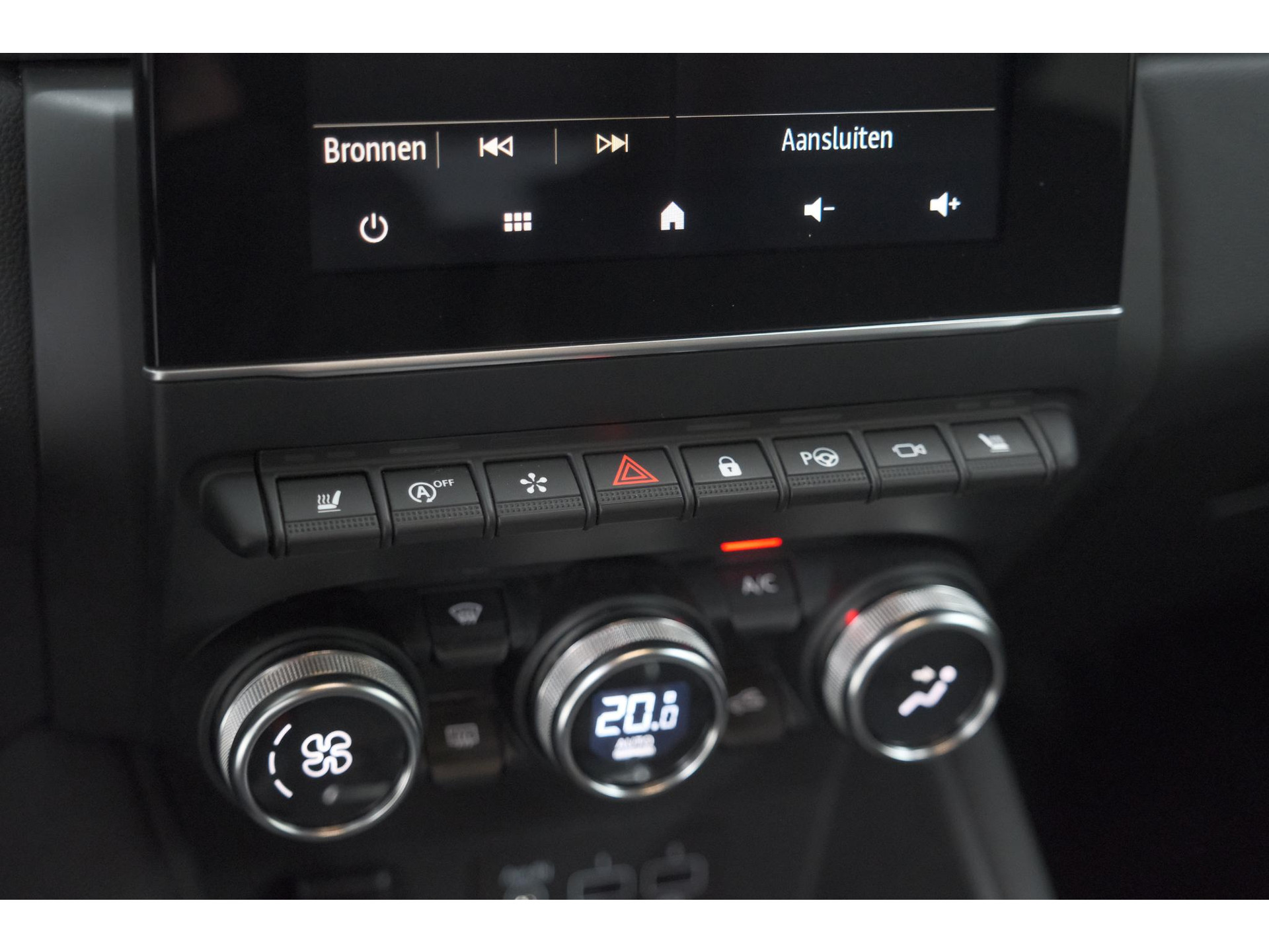 Renault Captur Mild Hybrid 140 EDC Techno | 360 Camera | Groot scherm | Stoelverwarming | Parkeersensoren | Allseason banden