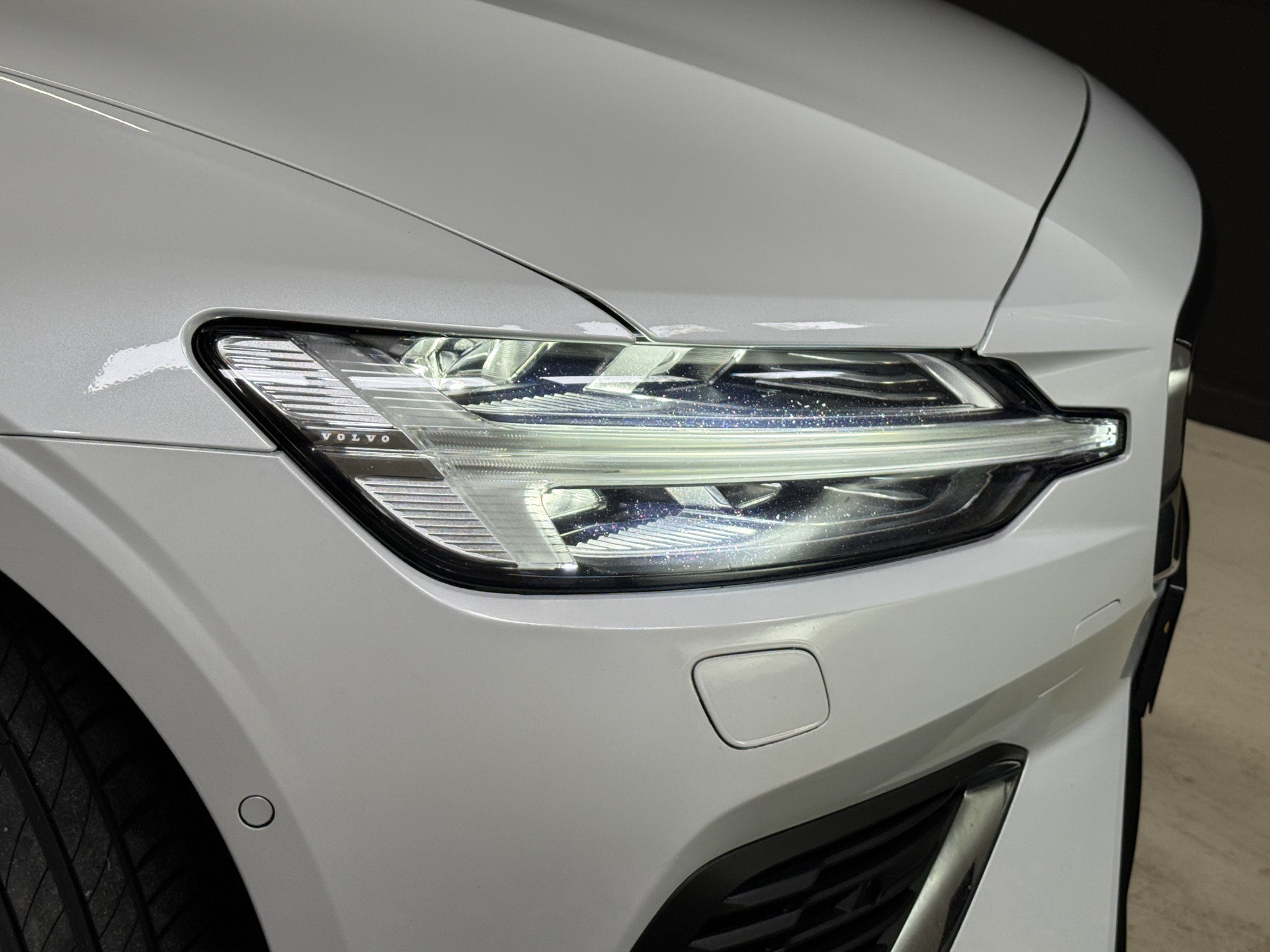 Volvo V60 2.0 T8 Twin Engine AWD Inscription | Panoramadak | 360 camera | Harman/Kardon | Adaptive cruise | Stoelverwarming