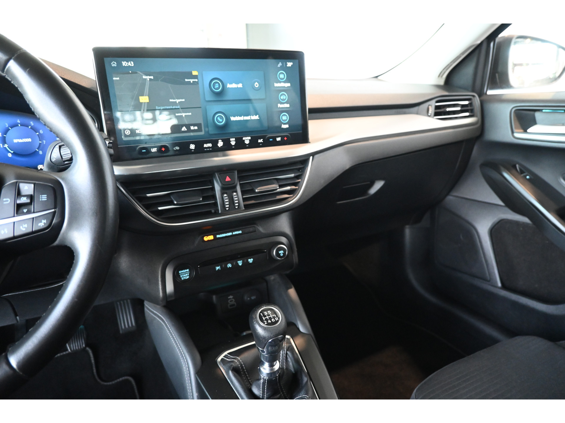 Ford Focus Wagon 1.0 EcoBoost Hybrid Titanium X Nap! Cruise Clima Full LED Trekhaak CarPlay Navigatie Inruil Mogelijk!