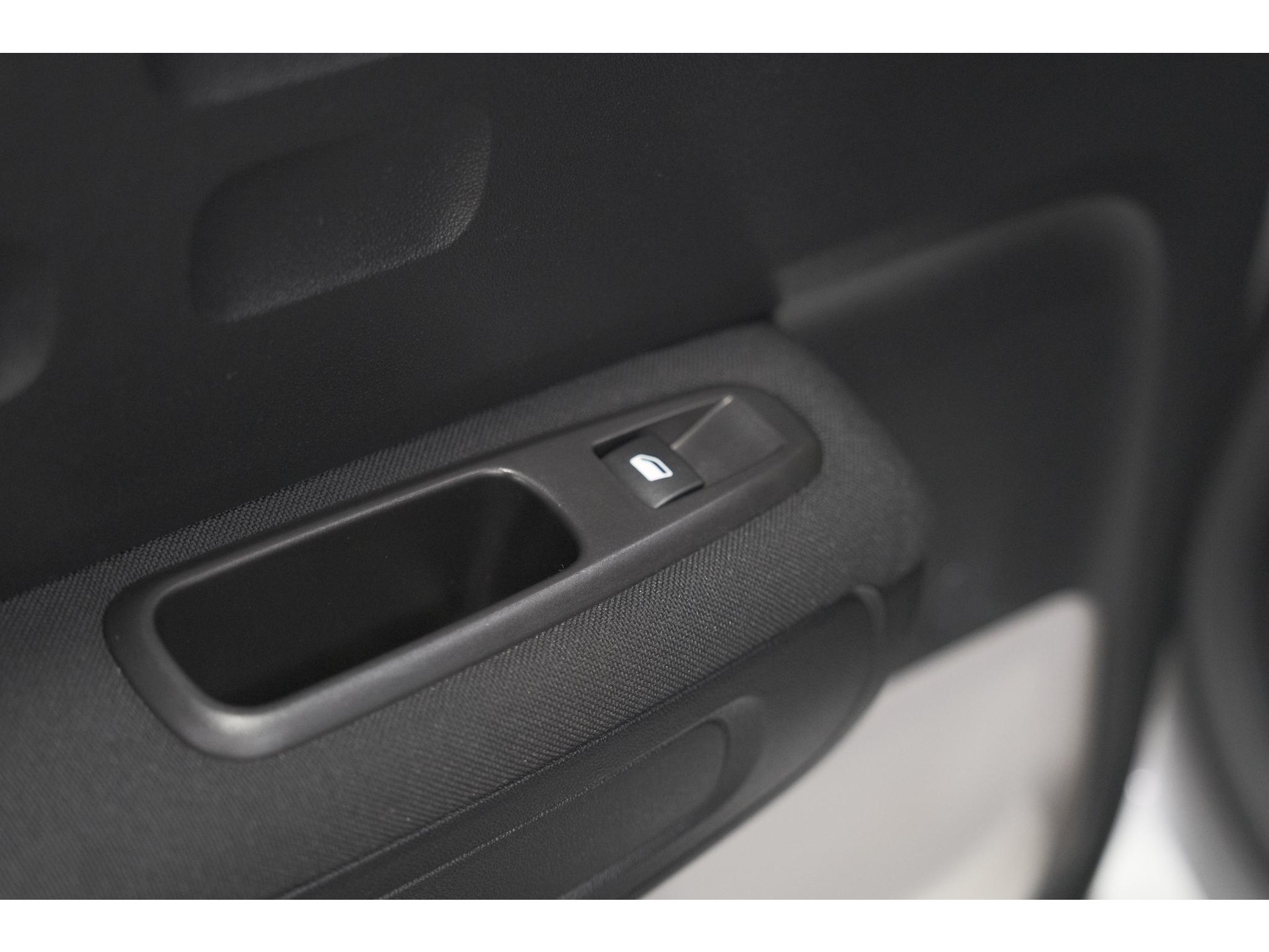 Citroen C3 PureTech 82 S&S Shine | Camera | Navigatie | Climate control | 17 Inch Lichtmetalen Velgen
