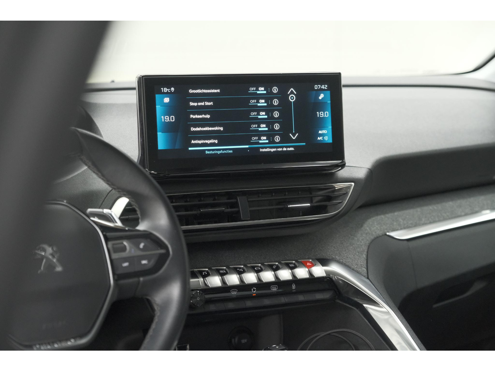 Peugeot 3008 PureTech 130 EAT8 Allure | Camera | Adaptieve Cruise Control | Elektrische Kofferklep