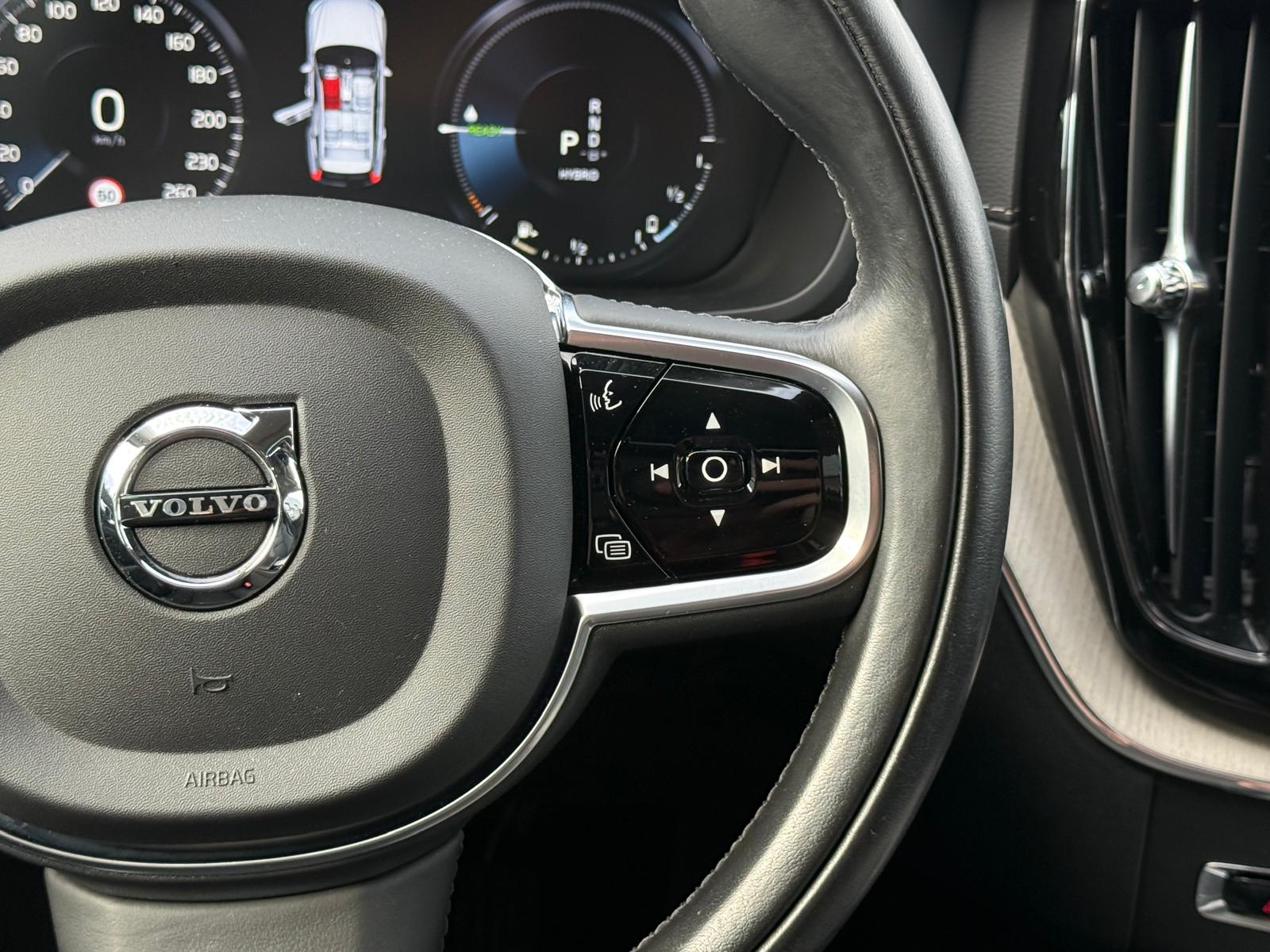 Volvo XC60 2.0 T8 Plug-in hybrid AWD Inscription Exclusive | 1E EIGENAAR | 3/6/12 MND GARANTIE | PANO | LED | ACC | DAB | CARPLAY | TREKHAAK | STOELKOELING |