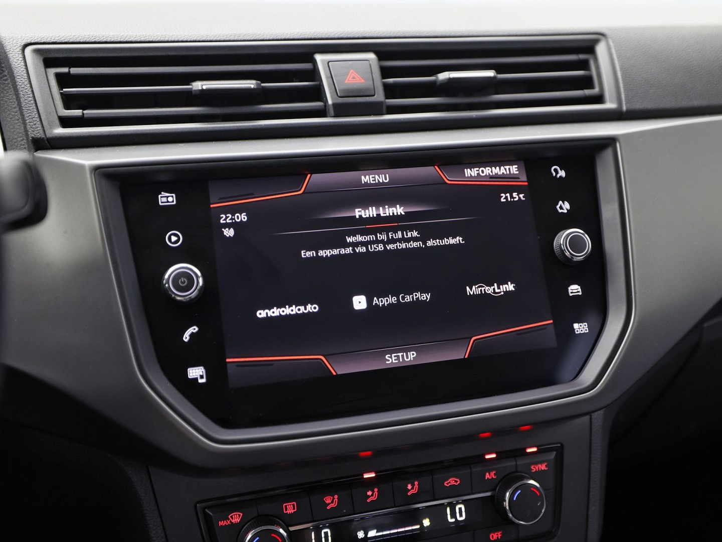 SEAT Ibiza 1.0 Sport (APPLE CARPLAY, GROOT NAVI, CLIMATE, GETINT GLAS, SPORTSTOELEN, LM VELGEN, CRUISE, NIEUWSTAAT)