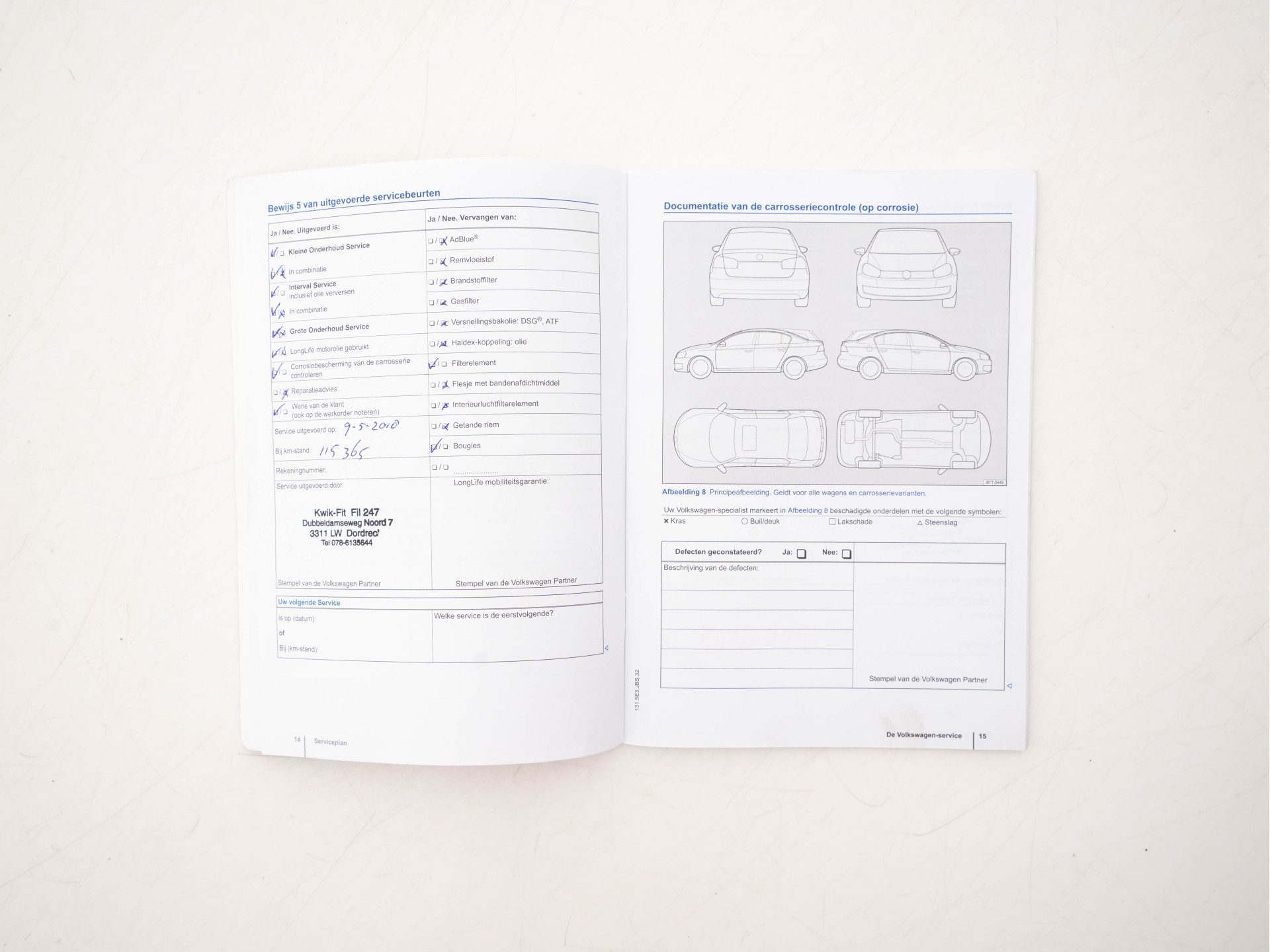 Volkswagen Jetta 1.4 TSI Hybrid Highline Executive-Pack Aut. *PANO | BI-XENON | NAVI-FULLMAP | CAMERA | HEATED-COMFORTSEATS | ECC | PDC | PRIVACY-GLASS | CRUISE | RADIO-CD | SHIFT-PADDLES | 17''ALU*