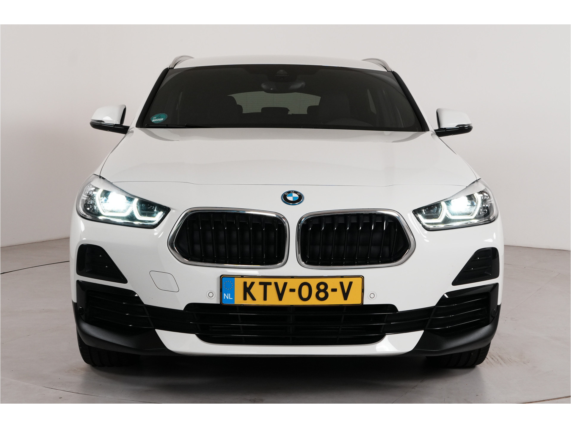 BMW X2 xDrive25e PHEV 220 pk | SOH 92% | M Sport int. | Adaptive Cruise  | Camera |