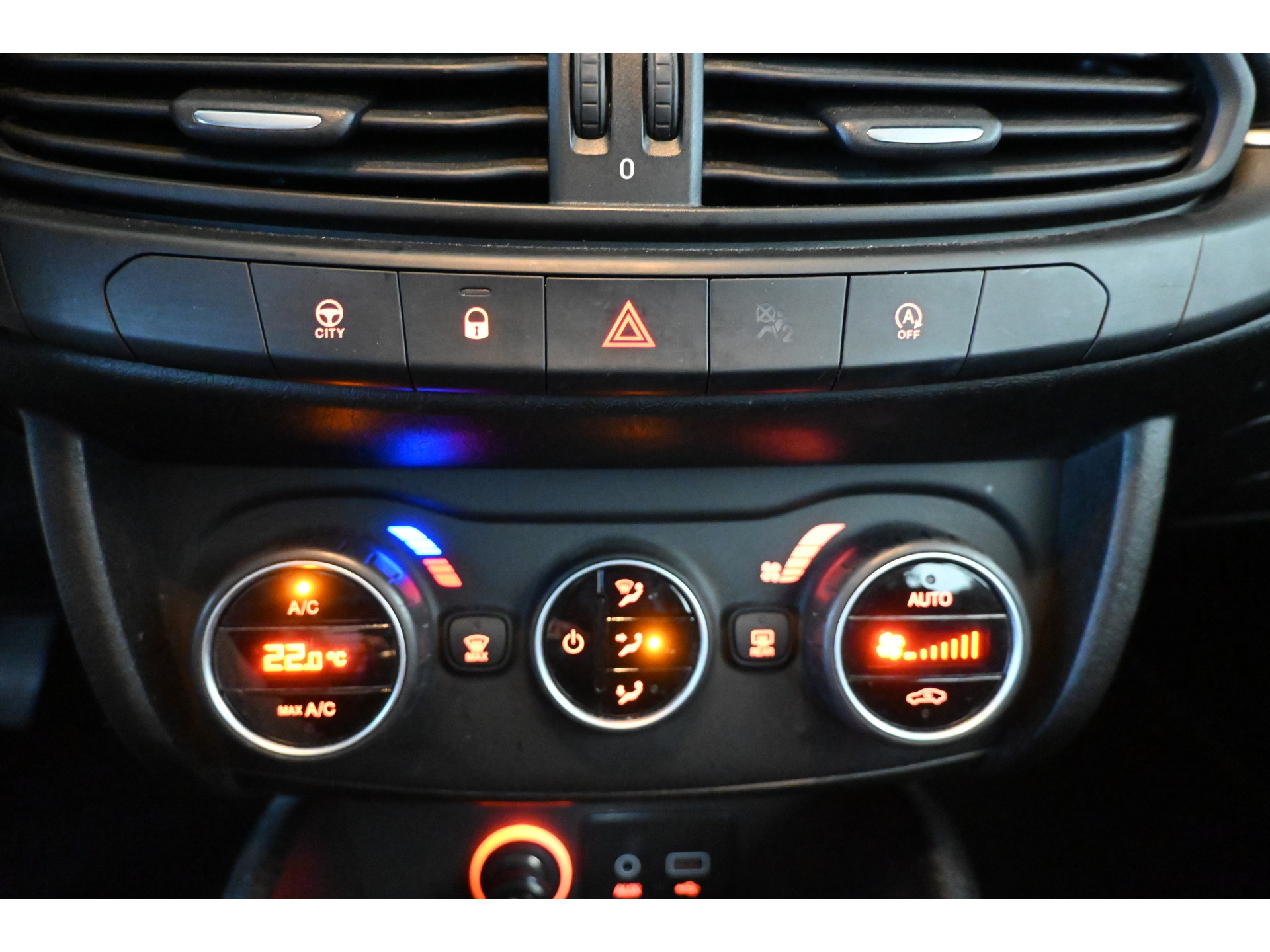 Fiat Tipo Stationwagon 1.3 MultiJet 16v Pop Clima Cruise Control LED Goed Onderhouden! Inruil Mogelijk!
