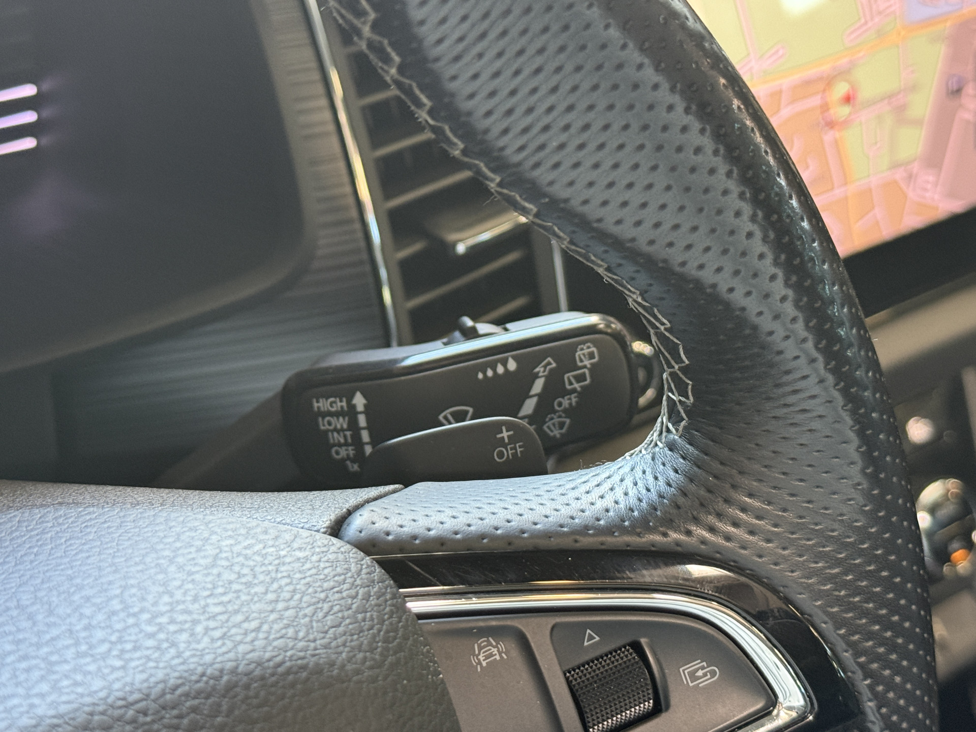 ŠKODA Kodiaq 1.5 TSI Business Edition | Panoramadak | Apple Carplay | Stoelverwarming