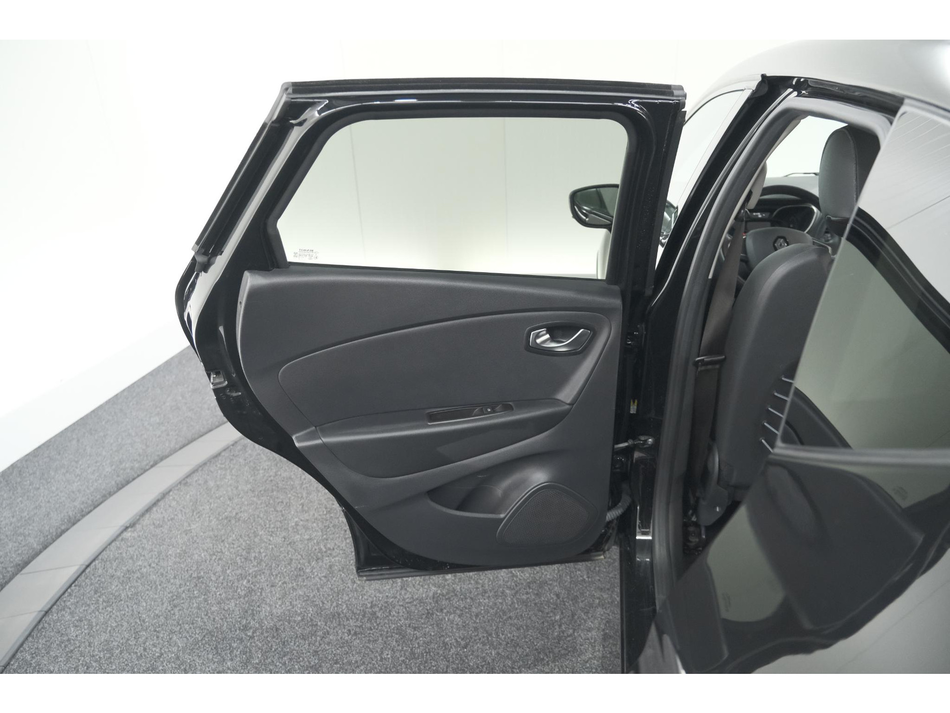 Renault Captur TCe 130 Intens | Camera | Navigatie | Parkeersensoren | Climate Control