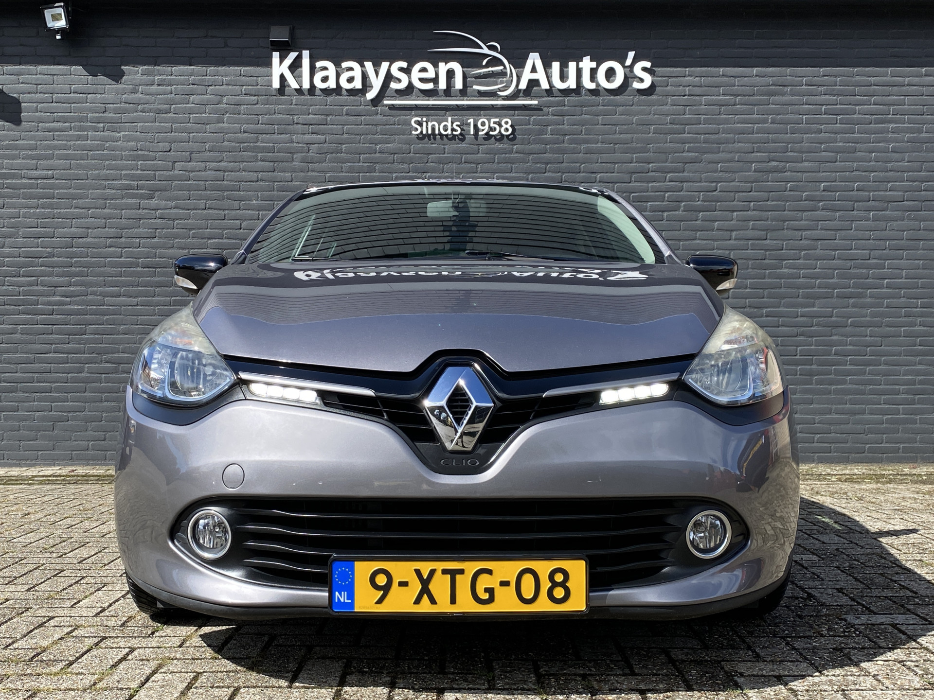 Renault Clio 0.9 TCe ECO Night&Day 90 pk | dealer onderh. | navigatie | cruise control | parkeersensor | privacy glas | airco | NL auto