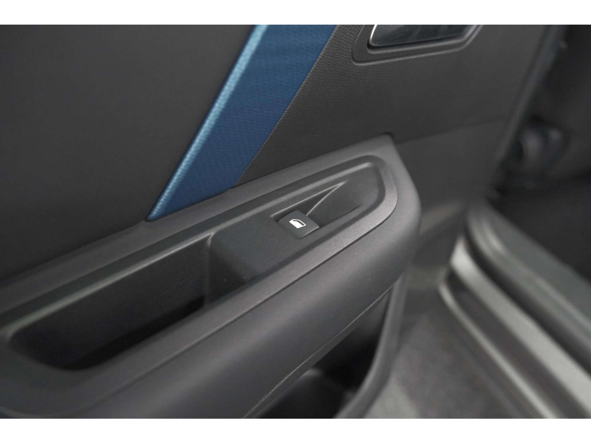 Citroen Ë-C4 Shine 50 kWh | Elektrisch Panoramadak | Camera | Adaptieve Cruise Control