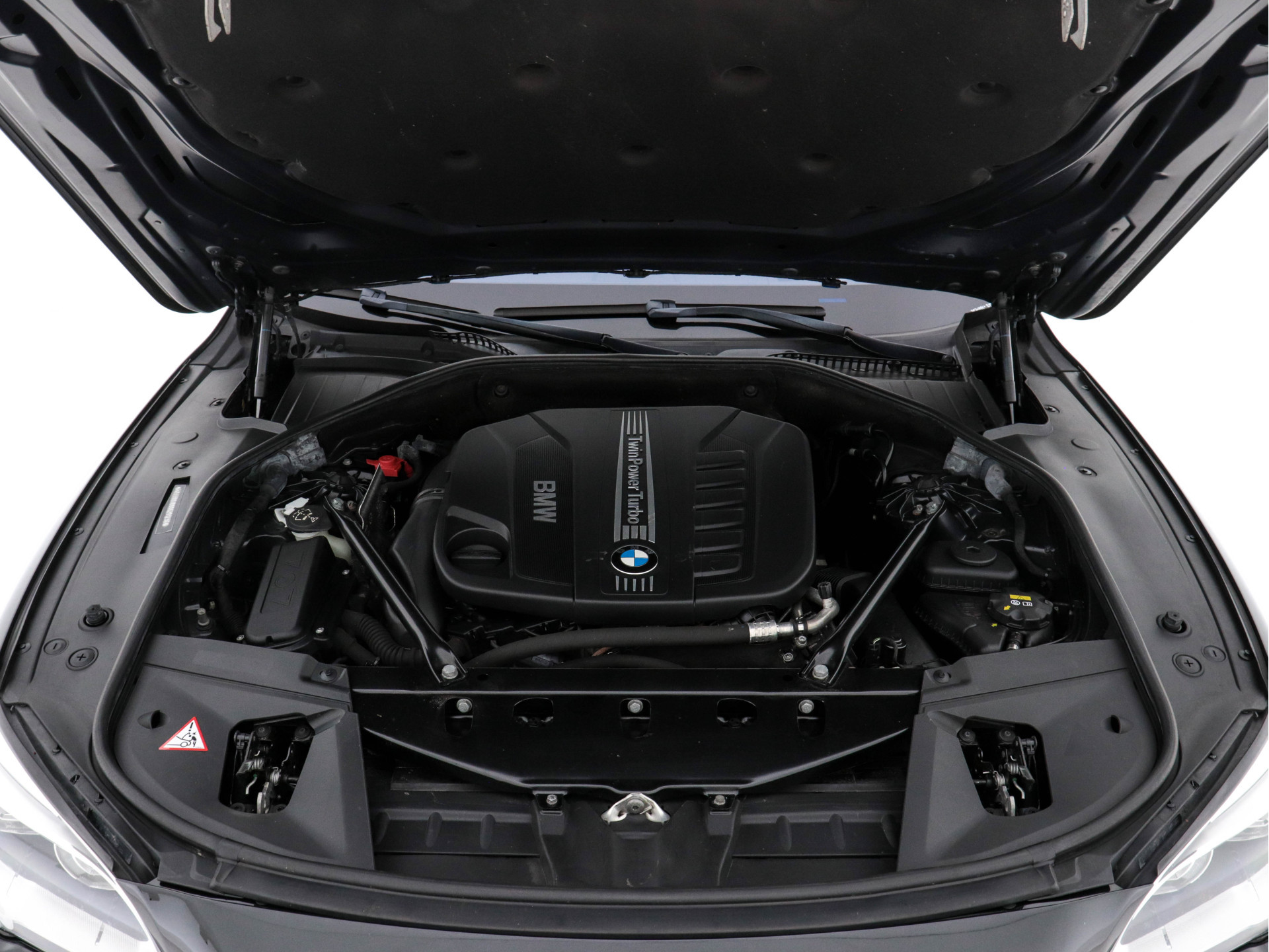 BMW 7-serie 740d xDrive M-Sport Aut. *PANO | LEATHER | FULL-LED | SURROUND-VIEW | NAVI-FULLMAP | SOFT-CLOSE | HEAD-UP | HARMAN/KARDON-AUDIO | KEYLESS | CRUISE | HEATED-SPORTSEATS | LANE-ASSIST | MEMORY-PACK | TOWBAR