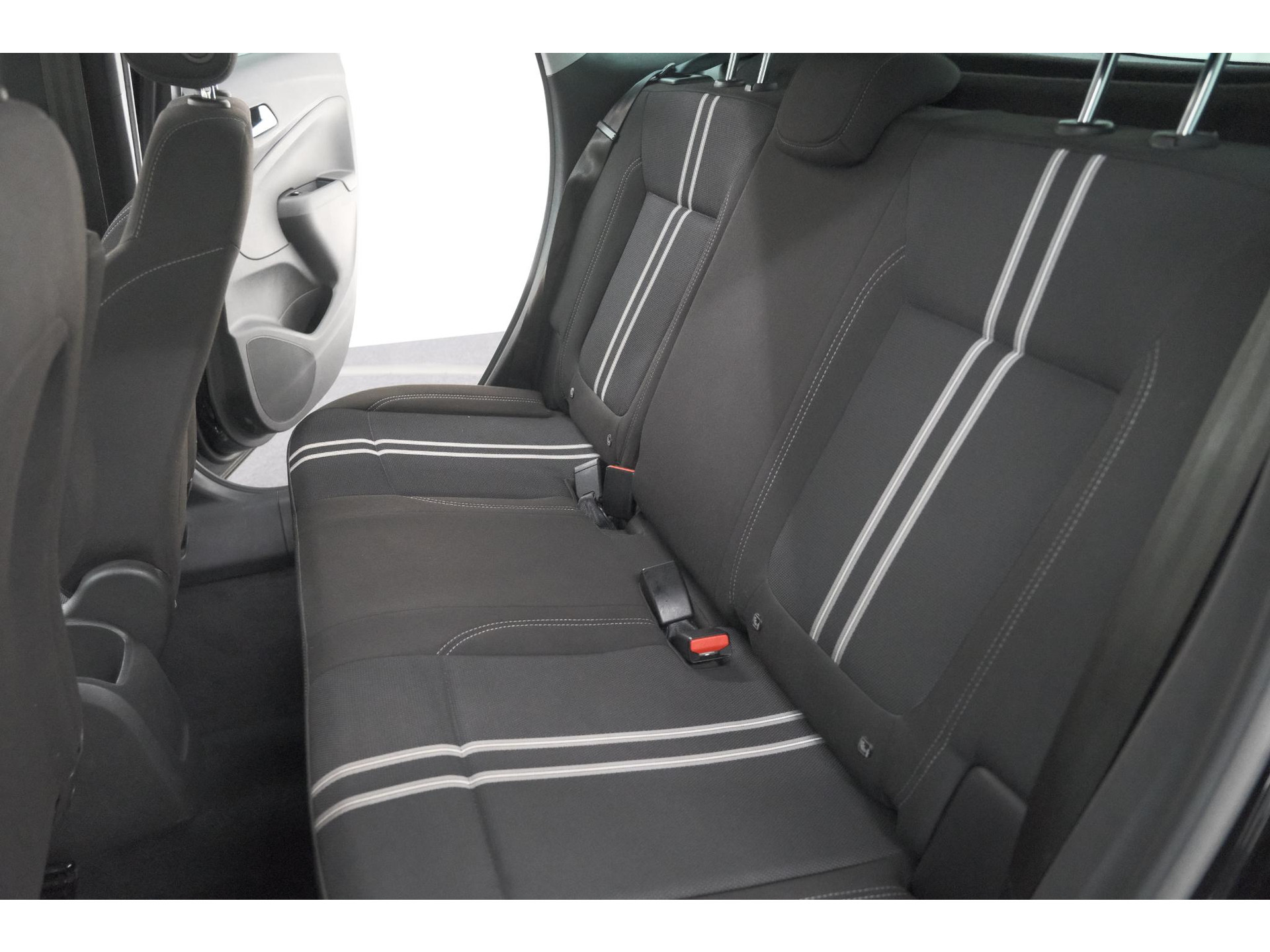 Opel Crossland 110 Turbo Business Elegance | Camera | Dodehoekdetectie | Navigatie | Apple Carplay