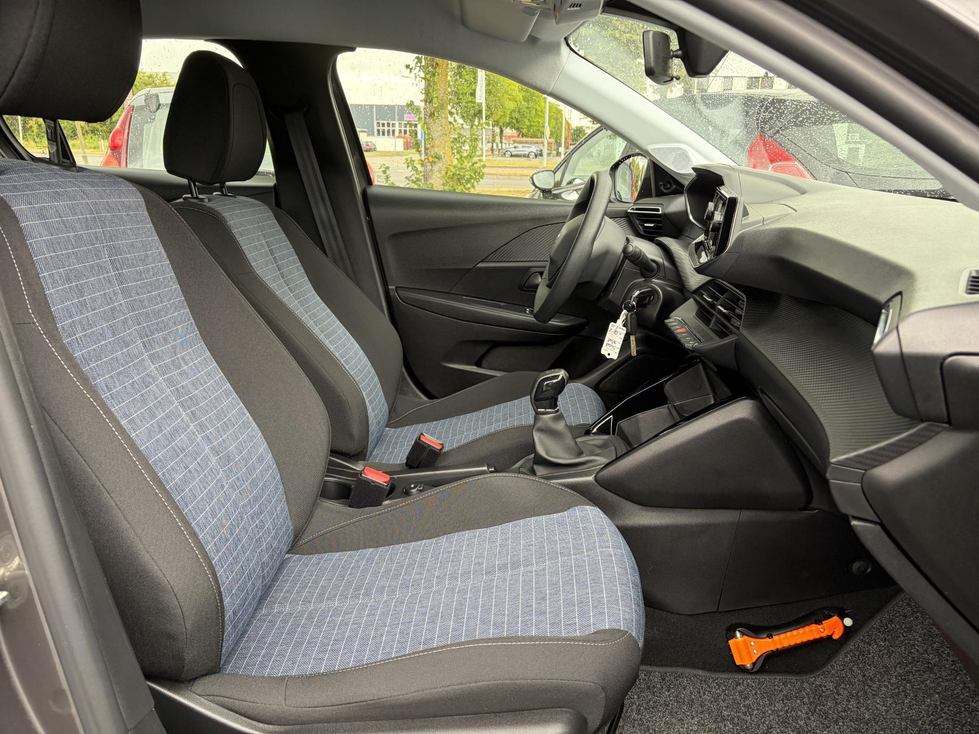 Peugeot 208 1.2 PureTech Like ✓Carplay✓Navi✓2e Eigenaar✓Dealer Onderhouden✓Airco✓Cruise✓Weinig Km✓N.A.P✓Apk tot 09-2027
