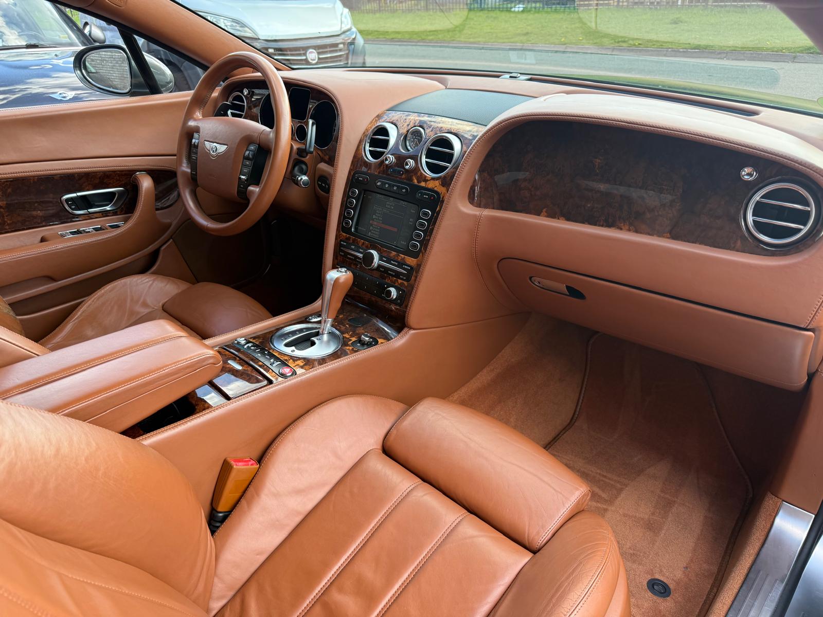Bentley Continental GT 6.0 W12 | 2E EIGENAAR | 3/6/12MND GARANTIE | XENON | CRUISE | STOELVERWARMING | CLIMA | NAVI |
