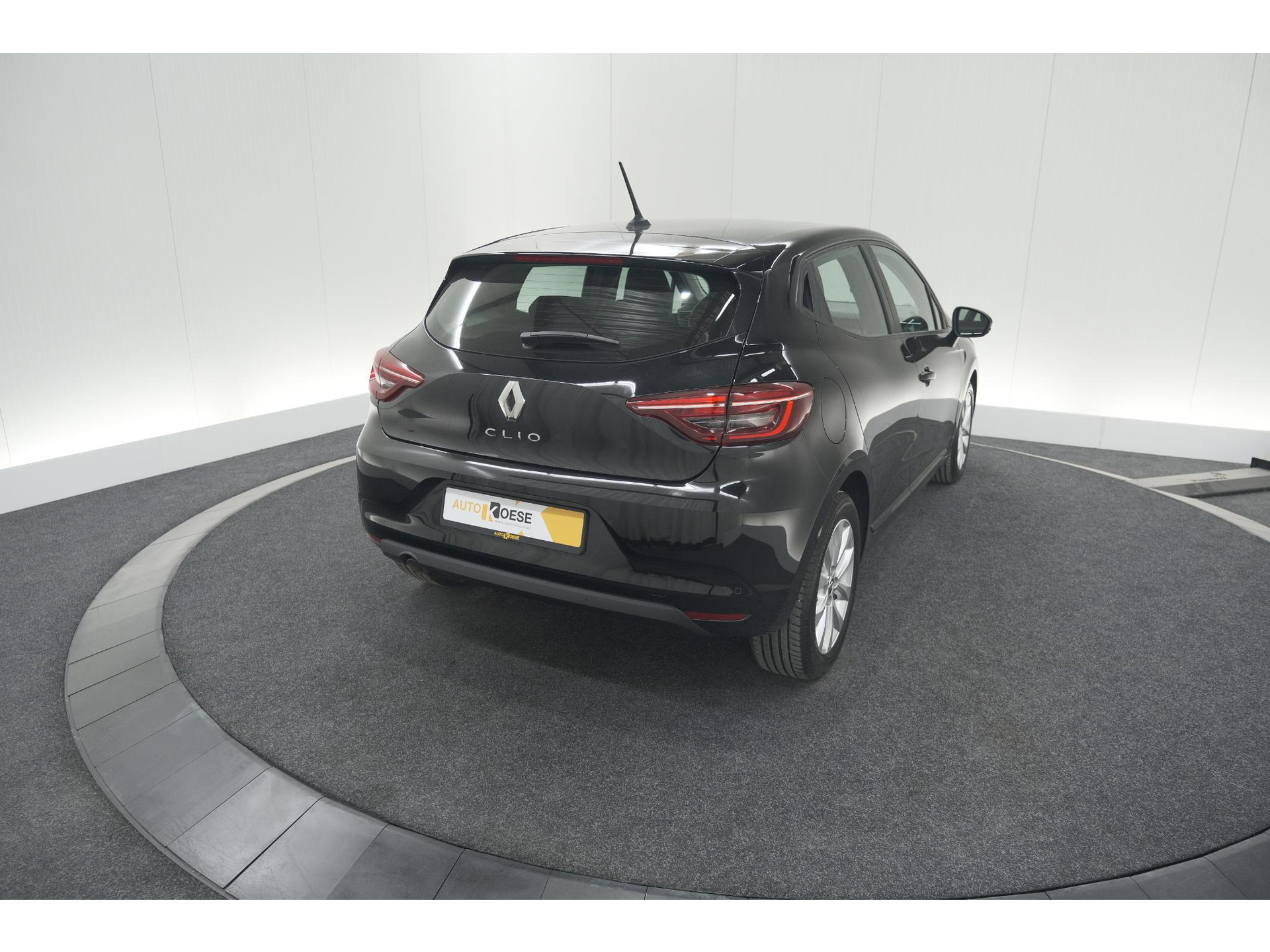 Renault Clio TCe 90 Equilibre | Parkeersensoren | Apple Carplay | Cruise Control