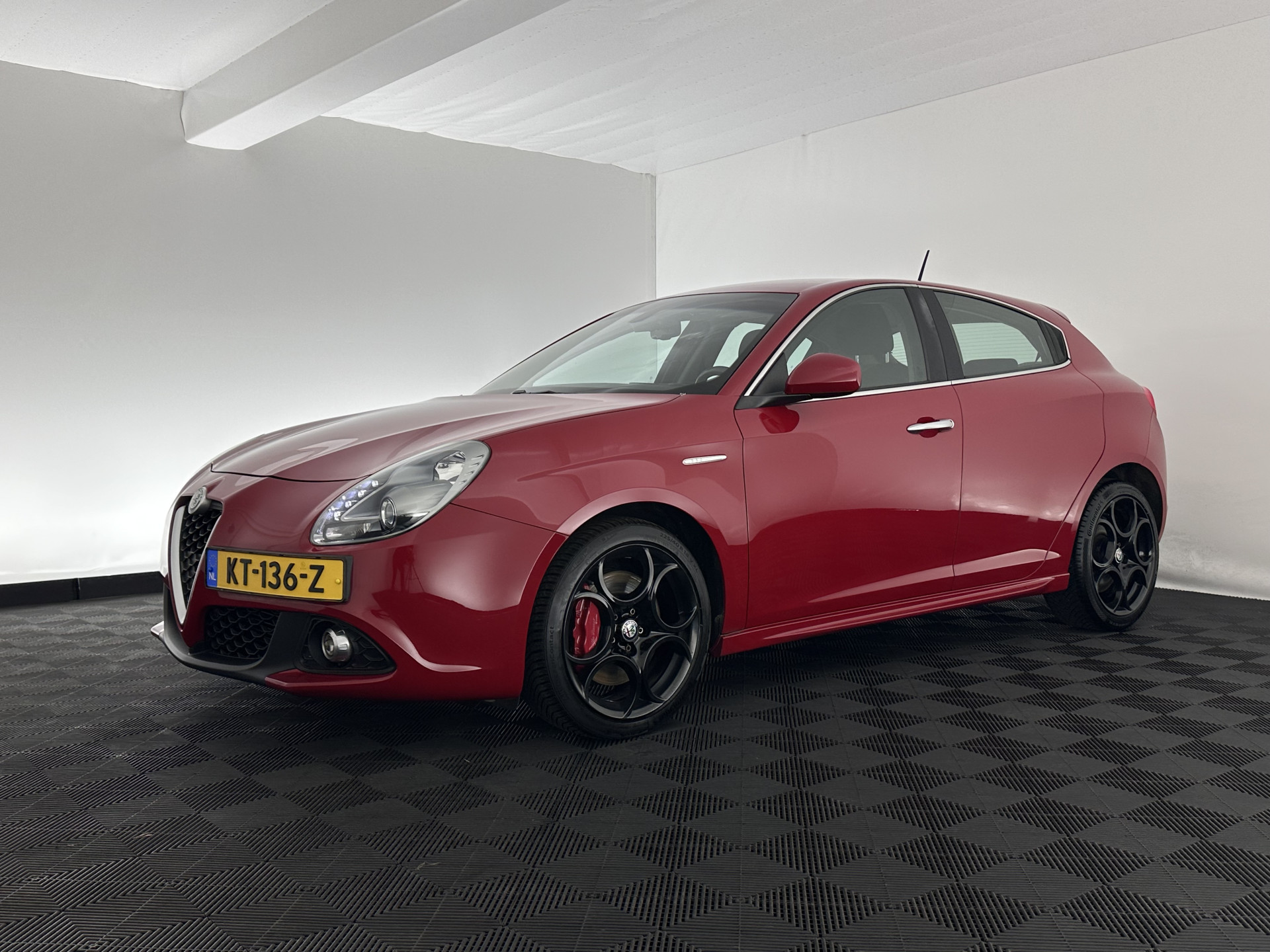 Alfa Romeo Giulietta 1.6 JTDm Super Aut. *NAVI-FULLMAP | SPORTSEATS | SHIFTPADDLES | ECC | PDC | CRUISE | 18''ALU*