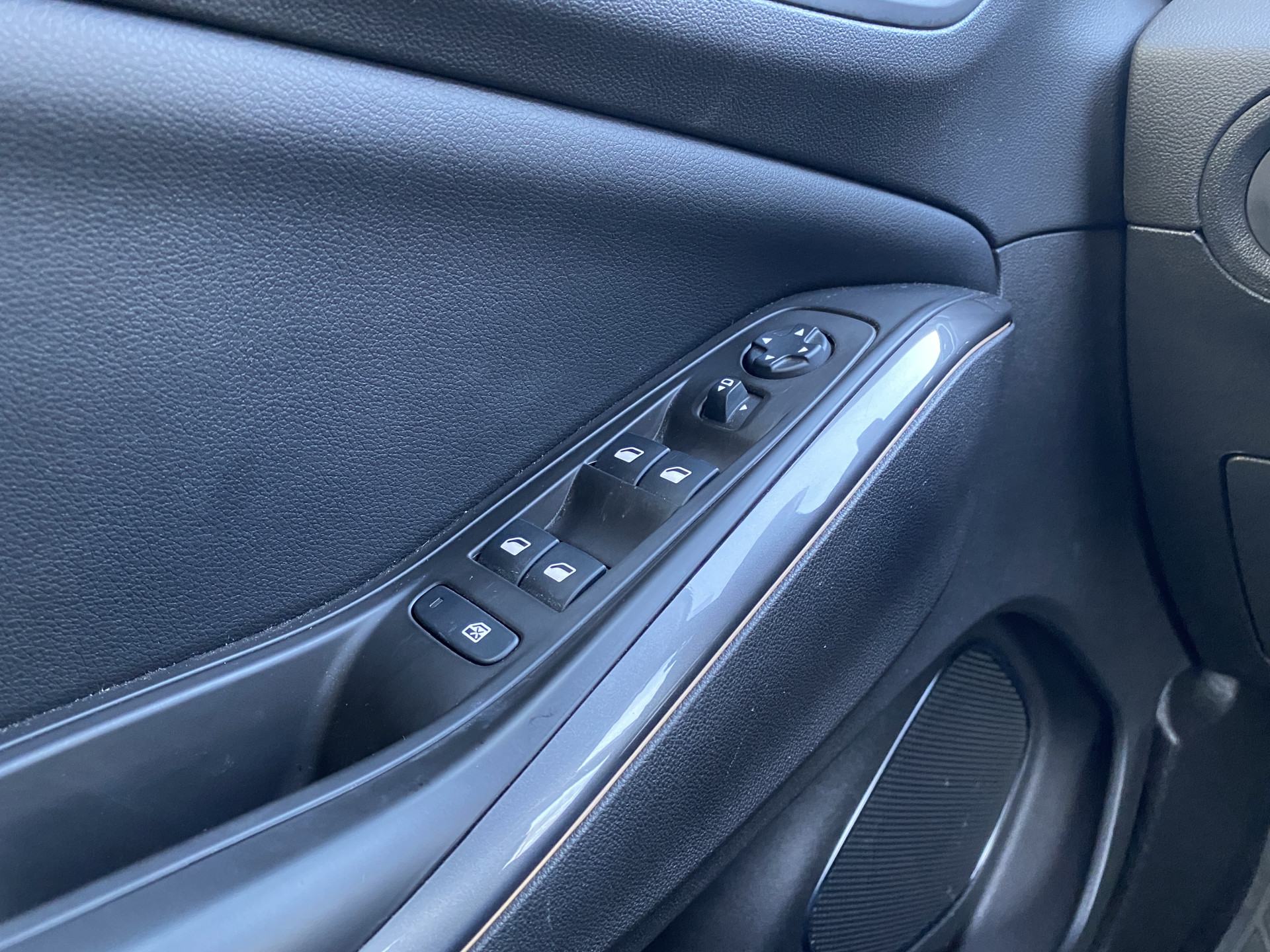 Opel Grandland X 1.2 Turbo Business Executive 130 pk | 1e eigenaar | dealer onderh. | leder interieur | navigatie | camera | carplay