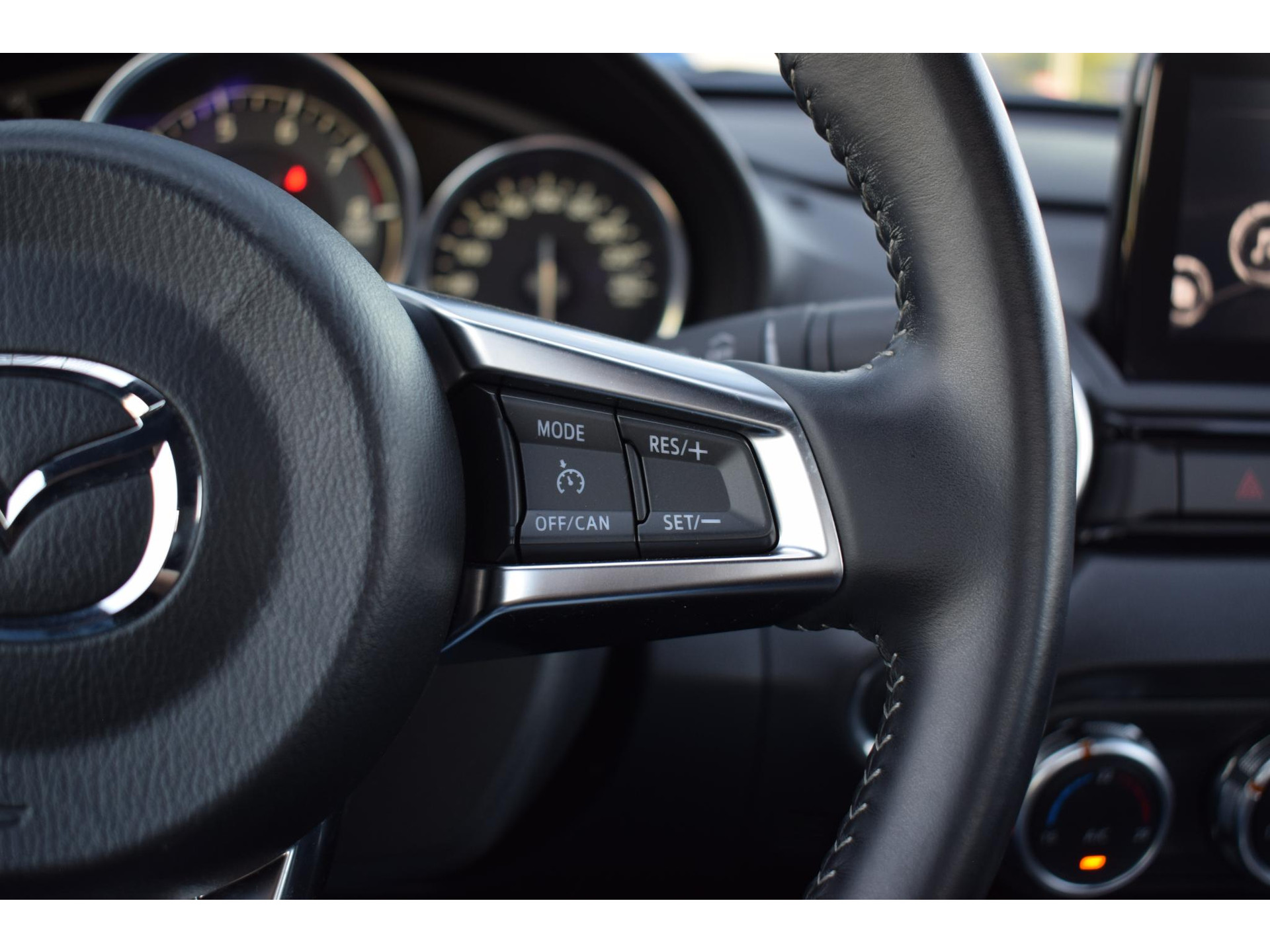 Mazda MX-5 RF 2.0 SkyActiv-G 184 Exclusive-Line | Hardtop | 184pk | Bose | Leer | Stoelverwarming