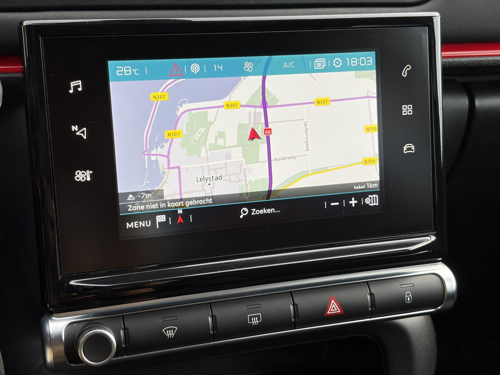 Citroen C3 1.2 PureTech Shine ✓2e Eigenaar✓Camera✓Carplay✓Navi✓Trekhaak✓Pdc✓Clima✓Cruise✓17''Lm velgen✓Rijstrooksensor✓N.A.P✓Apk tot 04-2027