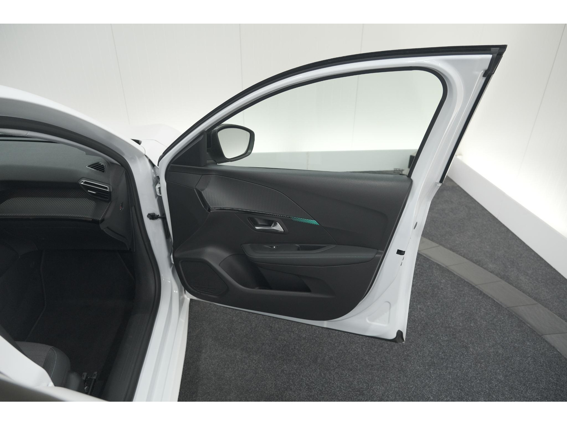 Peugeot 208 PureTech 100 Allure | Adaptieve Cruise Control | Camera | Apple Carplay