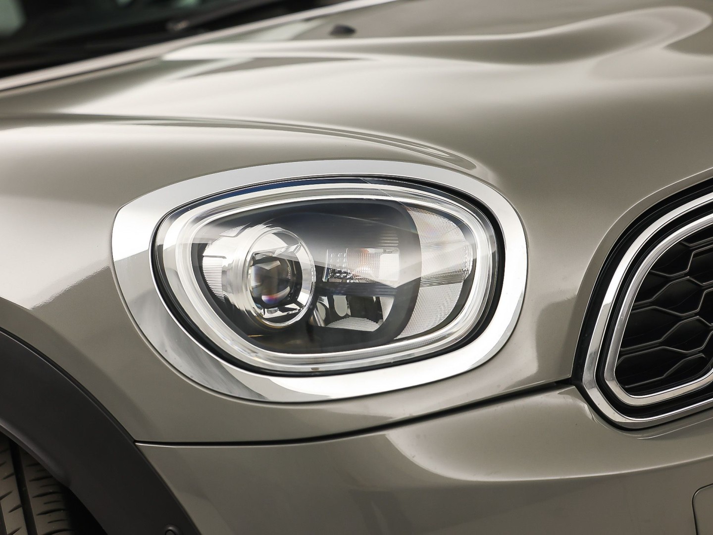 MINI Countryman 1.5 Cooper Chili (NAVIGATIE, CLIMATE, LEDER, PARKEERSENSOREN, SPORTSTOELEN, CRUISE, NIEUWE APK, NIEUWSTAAT)
