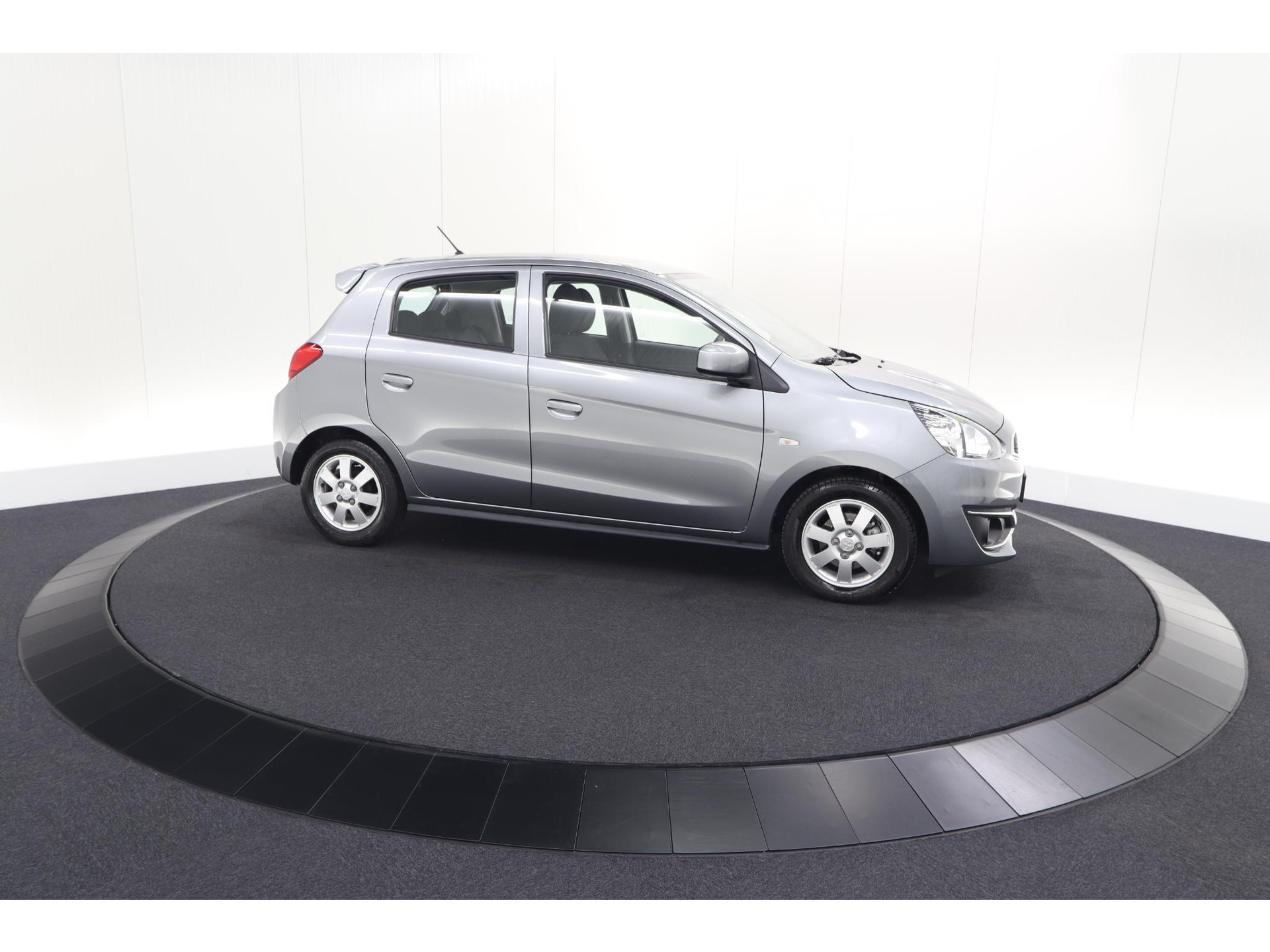 Mitsubishi Space Star 1.0 Cool+ | AUTOMAAT | Parkeersensoren | Airco | 5 deurs