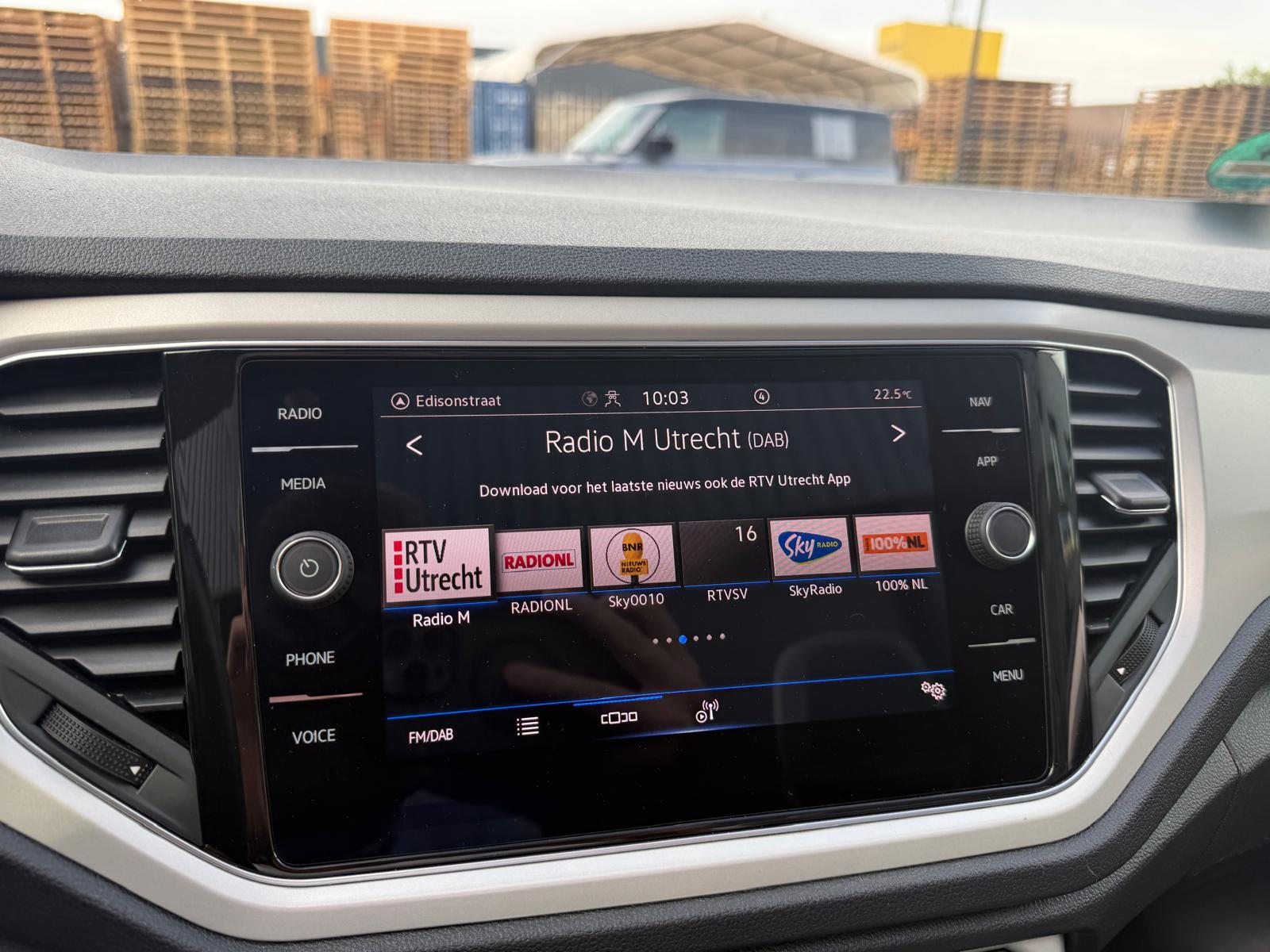 Volkswagen T-Roc Cabrio 1.5 TSI Style | 2E EIGENAAR | 3/6/12 MND GARANTIE | AUTOMAAT | DIGITAL DASH | ACC | LED | CARPLAY | DAB | STOEL/STUUR VERW. |