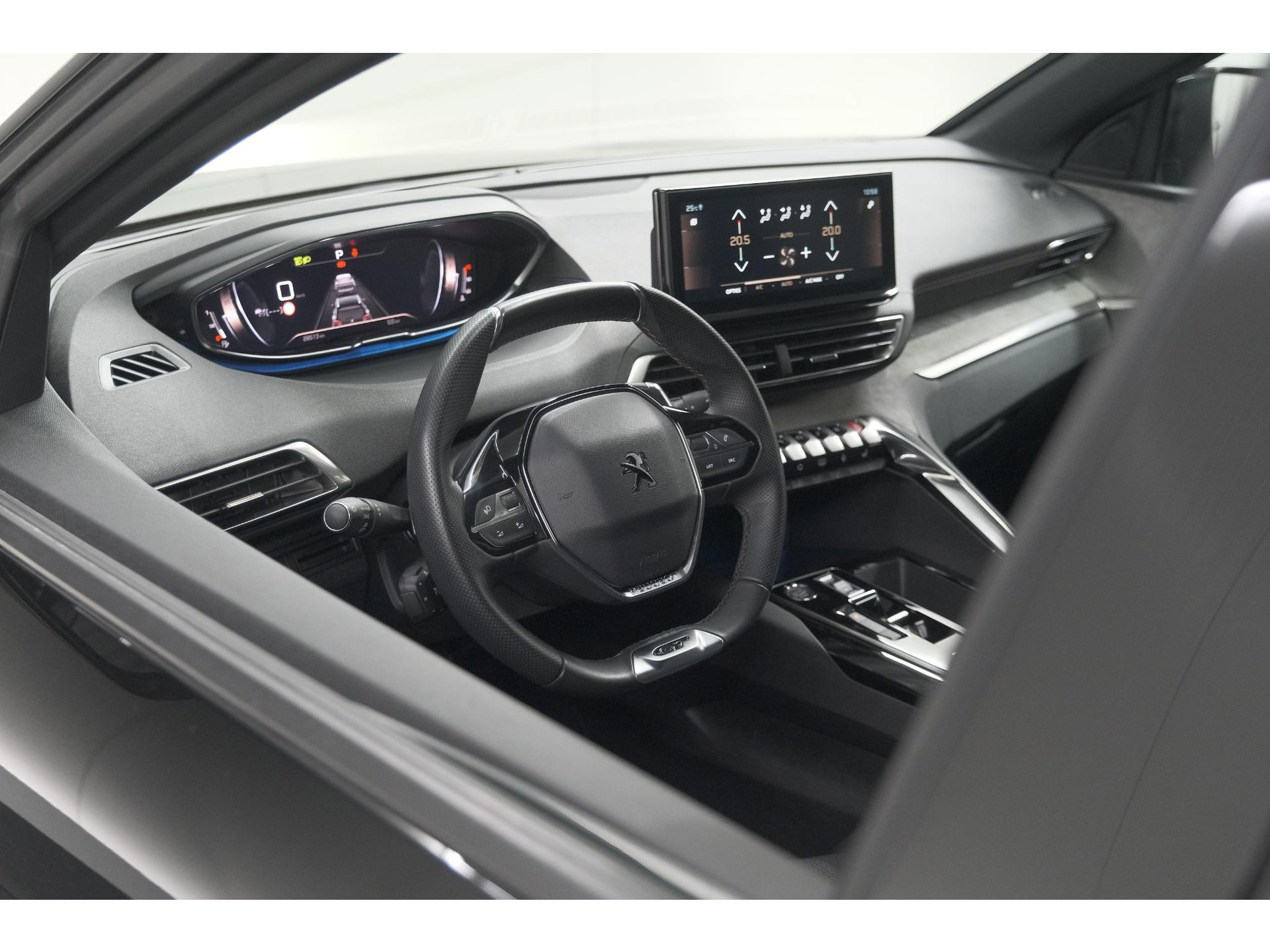 Peugeot 3008 PureTech 130 EAT8 GT Black Pack | Camera | Adaptieve Cruise Control | Elektronische Kofferklep | Apple Carplay