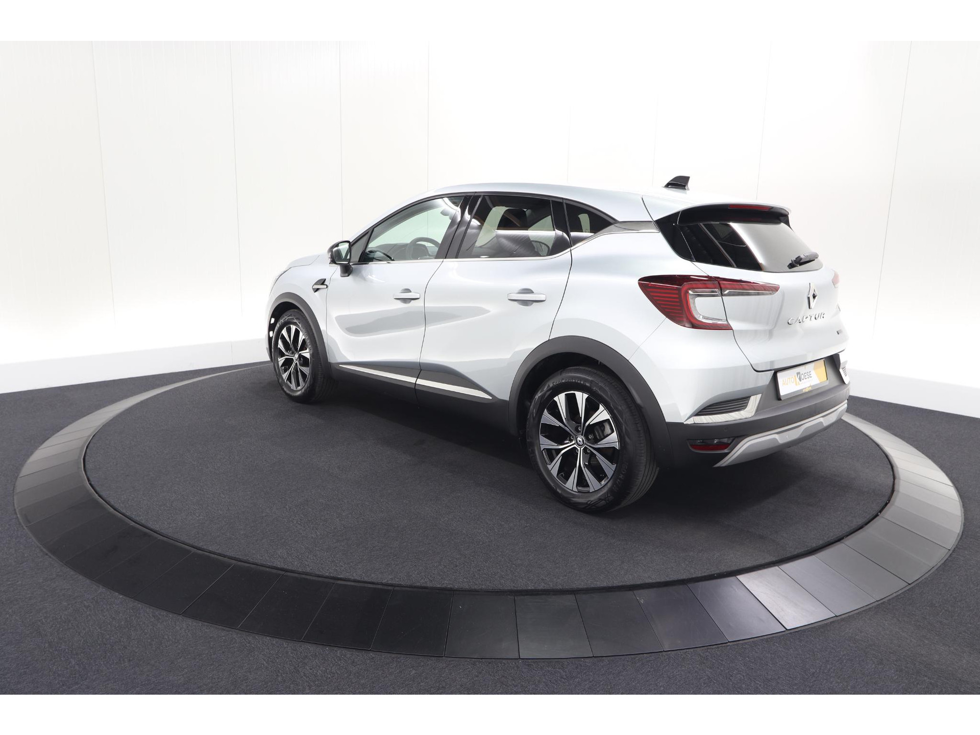 Renault Captur 1.6 E-Tech full hybrid 145 techno | Camera | Parkeersensoren | Climate control | Keyless