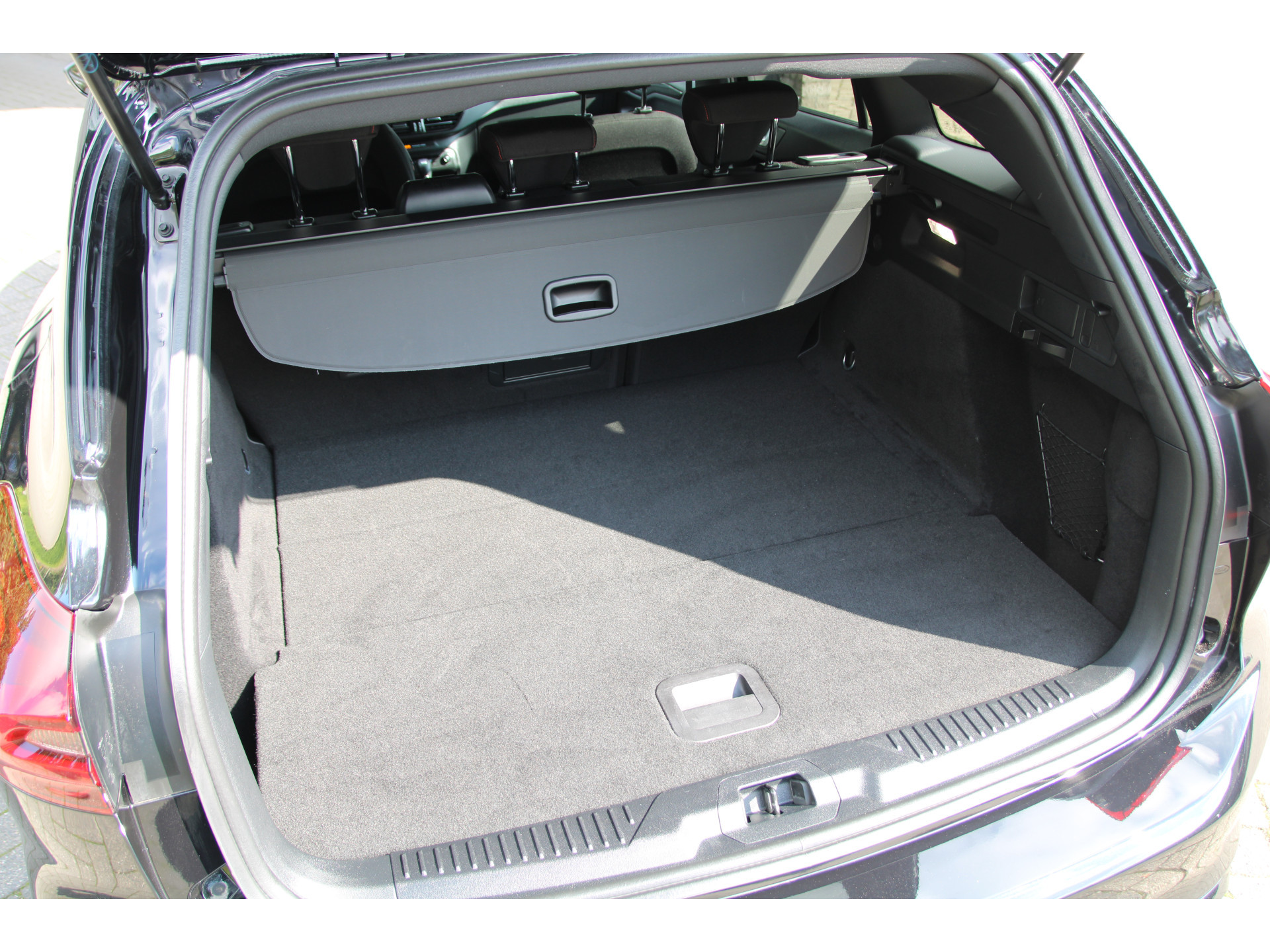 Ford Focus Wagon 1.0 EcoBoost 155 PK AUT. Hybrid ST Line X TREKHAAK AFNEEMBAAR | WINTER-PACK | HEAD-UP