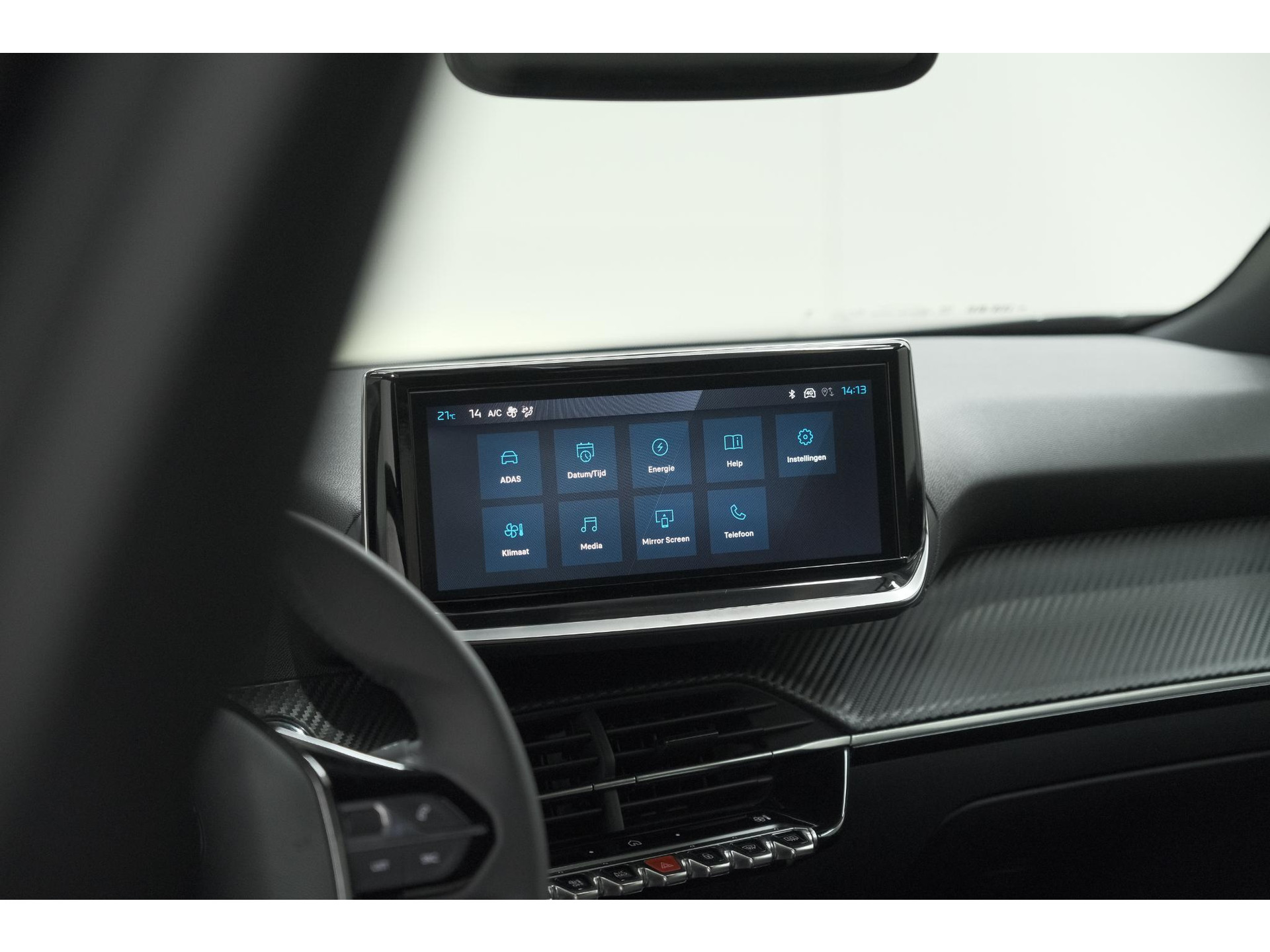Peugeot e-2008 EV Allure 54 kWh | 11 KW Lader | Warmtepomp | Apple Carplay | Parkeersensoren